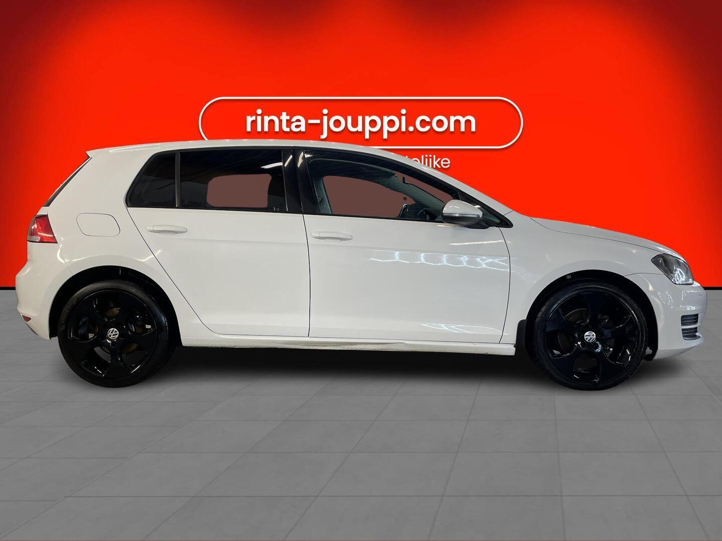 VOLKSWAGEN Golf 2013