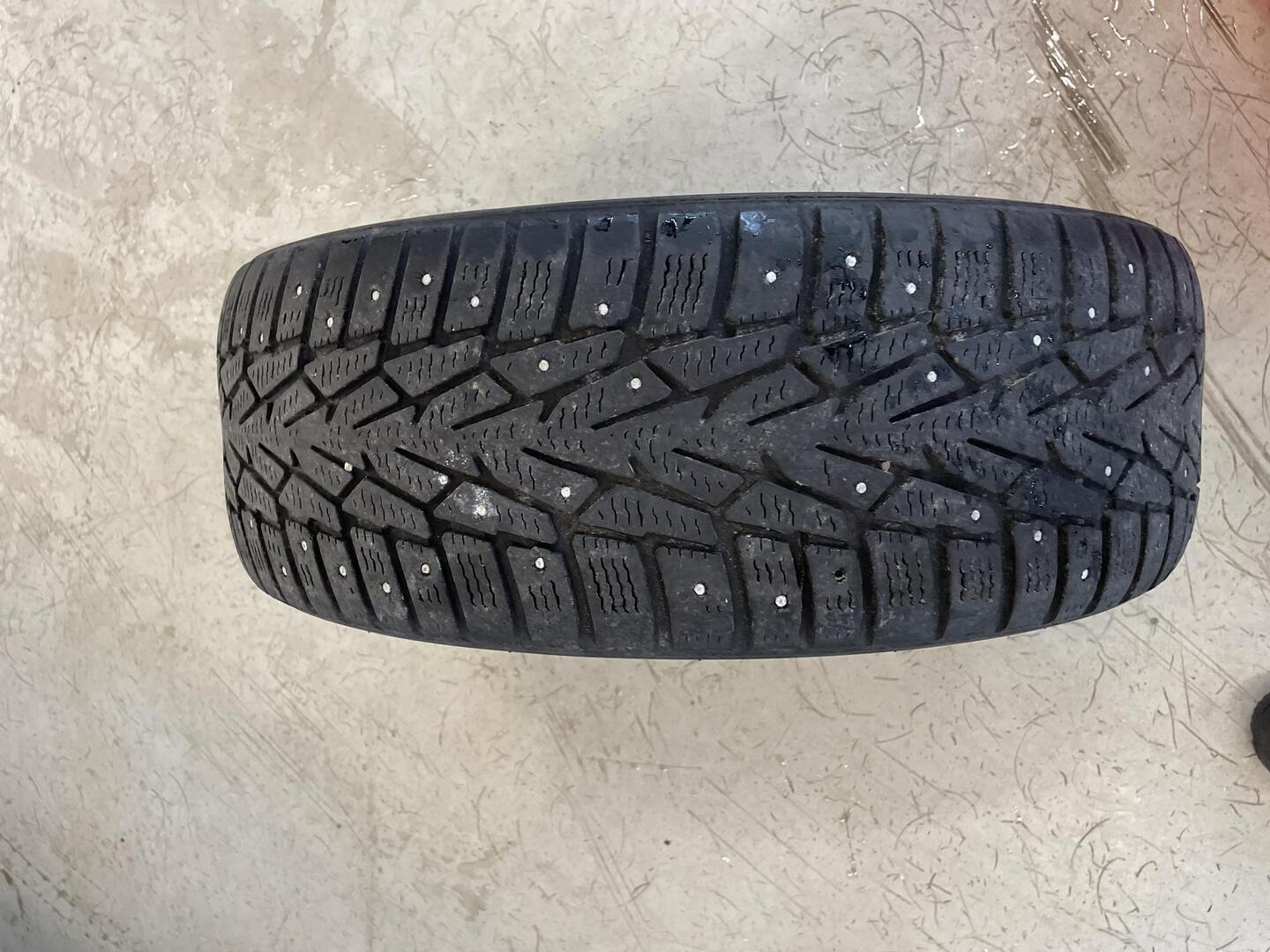 VOLKSWAGEN Golf 2013