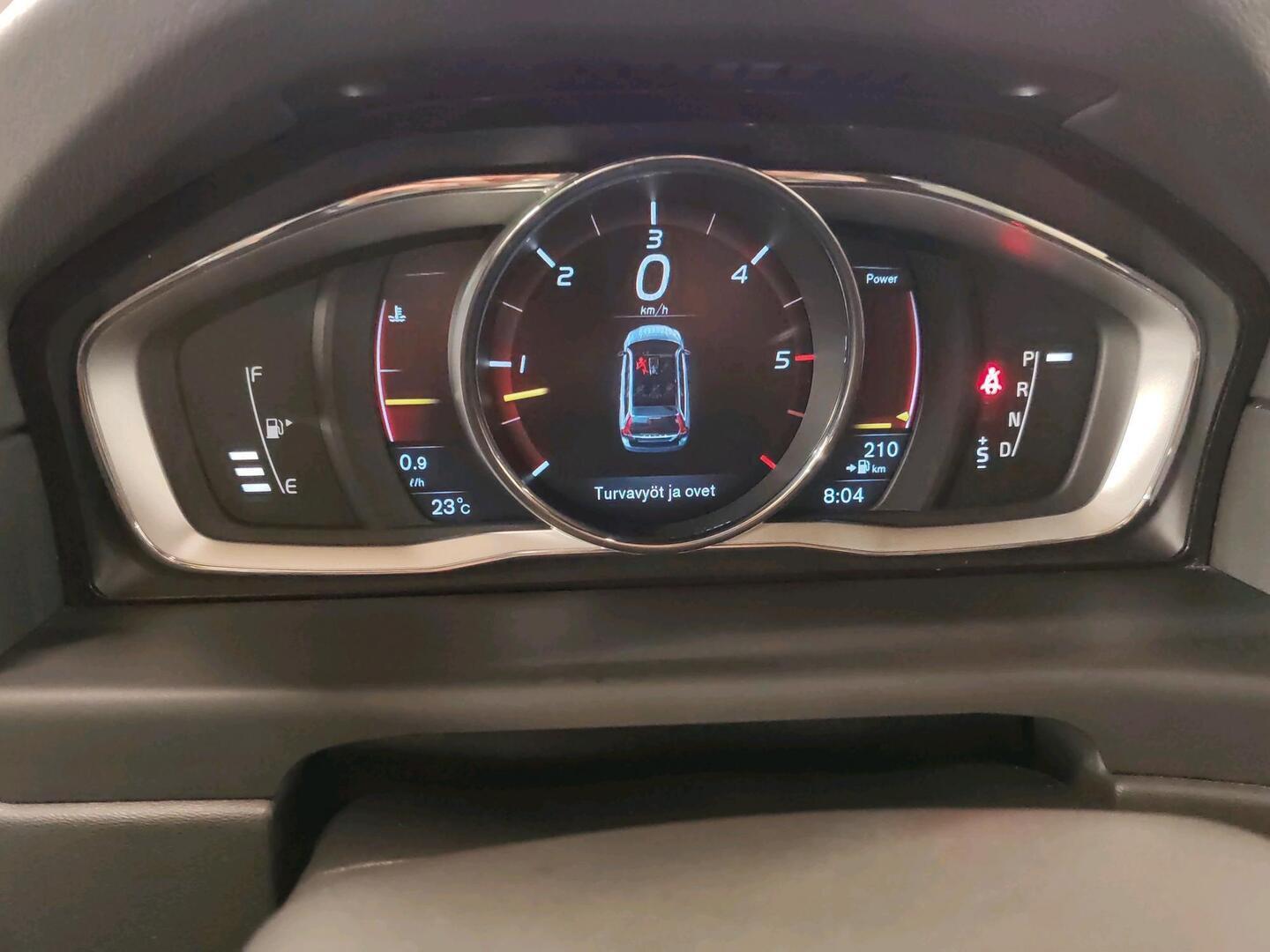 VOLVO XC70 2015