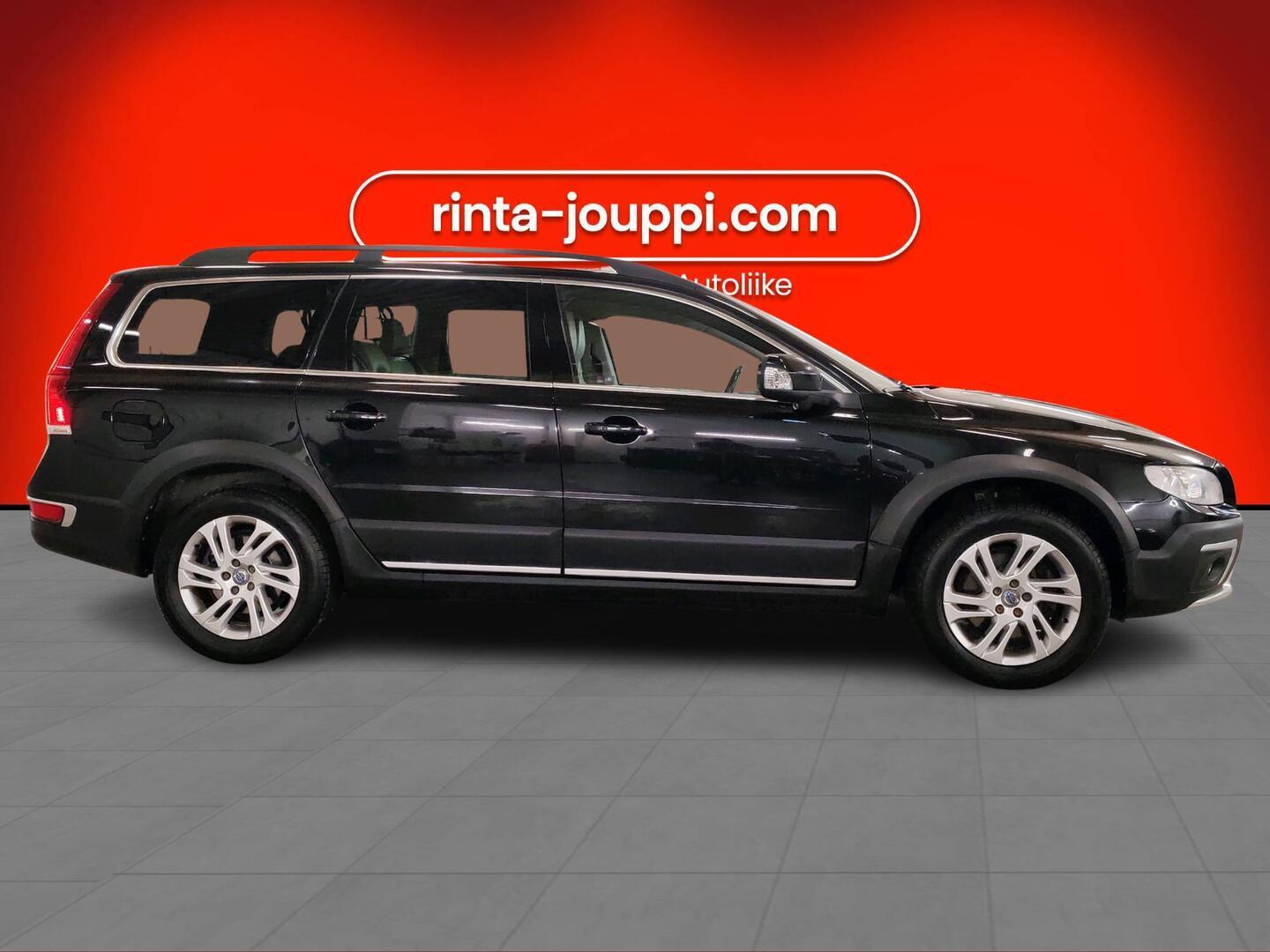 VOLVO XC70 2015