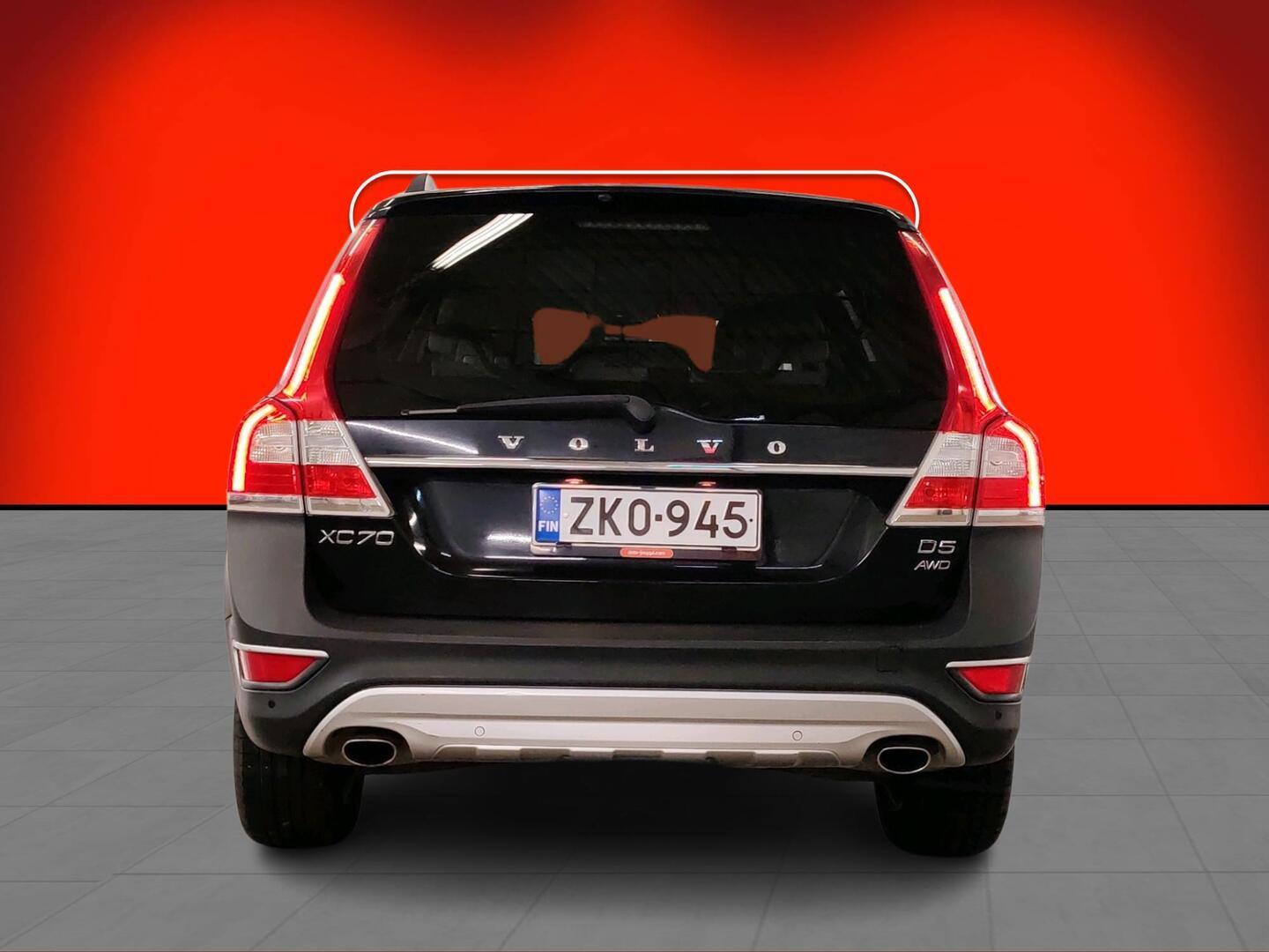 VOLVO XC70 2015