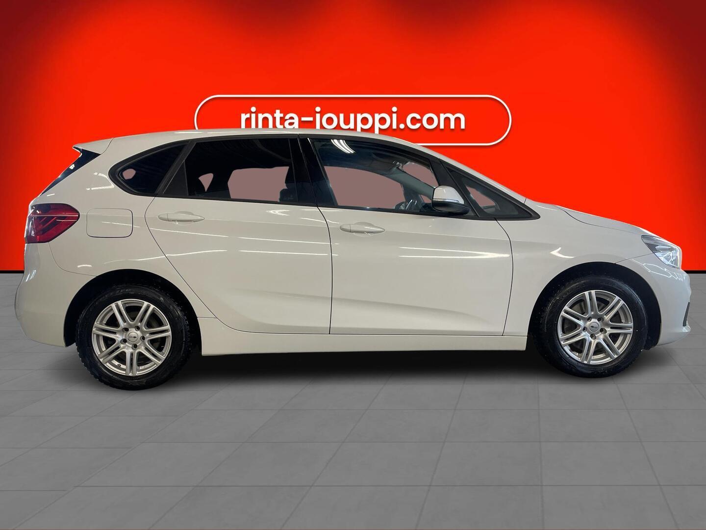 BMW 218 2016