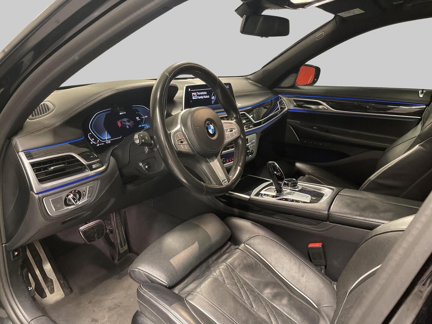 BMW 745 2020