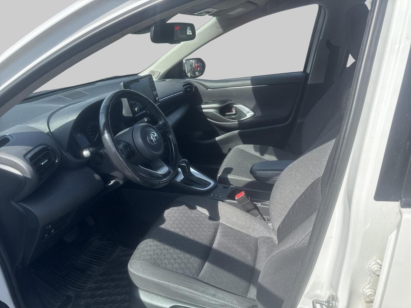 TOYOTA Yaris 2022