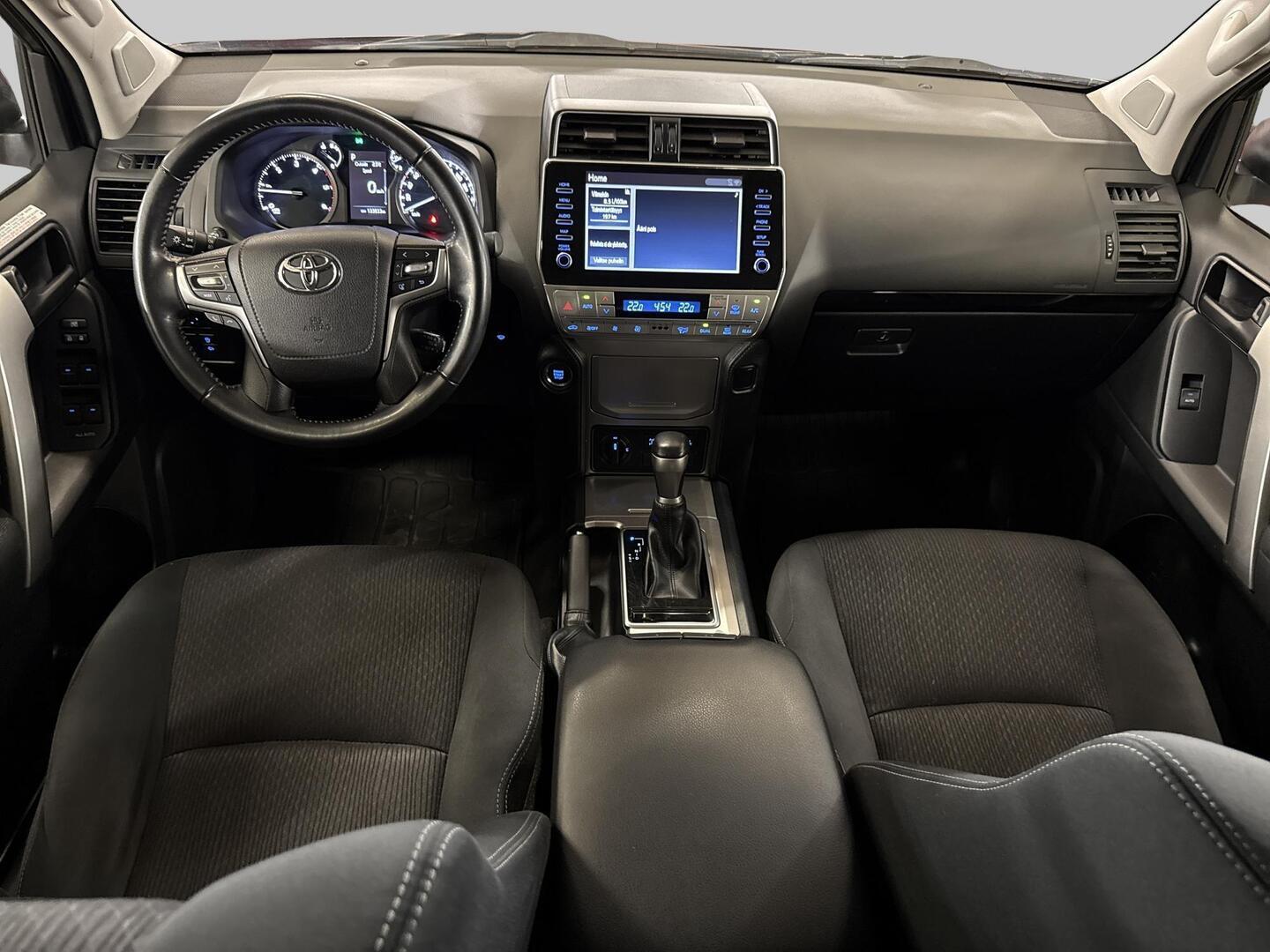 TOYOTA Land Cruiser 2022