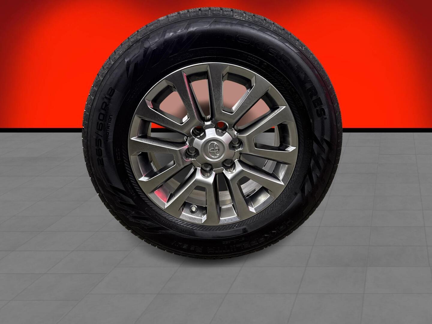 TOYOTA Land Cruiser 2022