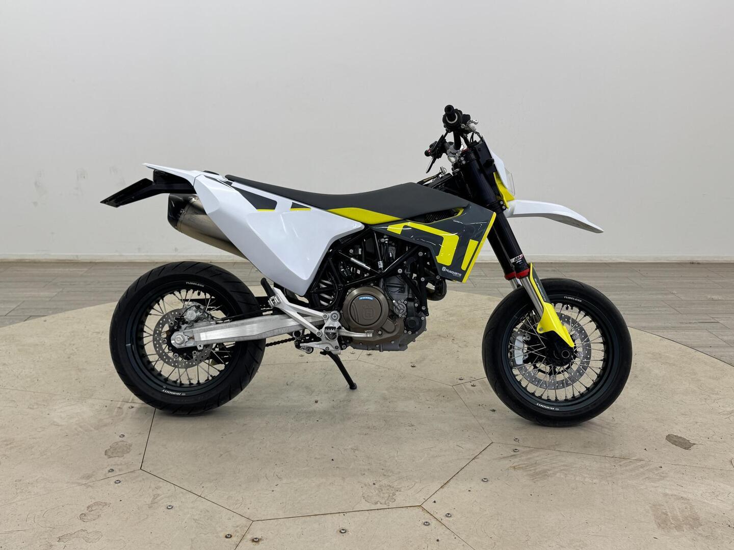 HUSQVARNA 701 2021