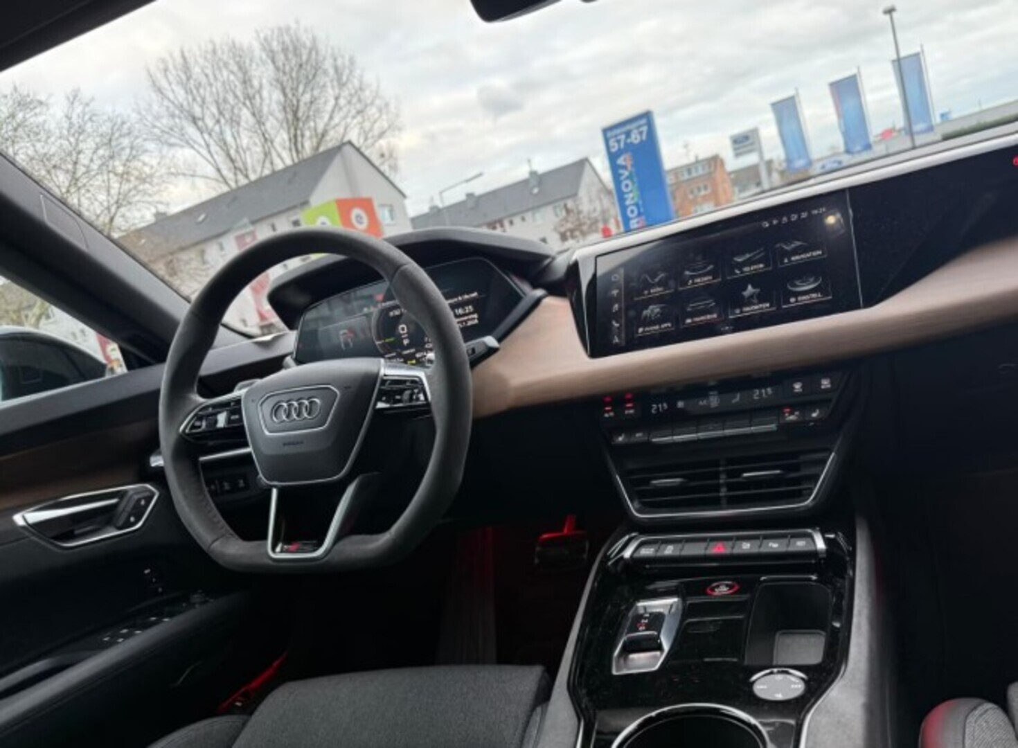 AUDI E-TRON GT RS 2022