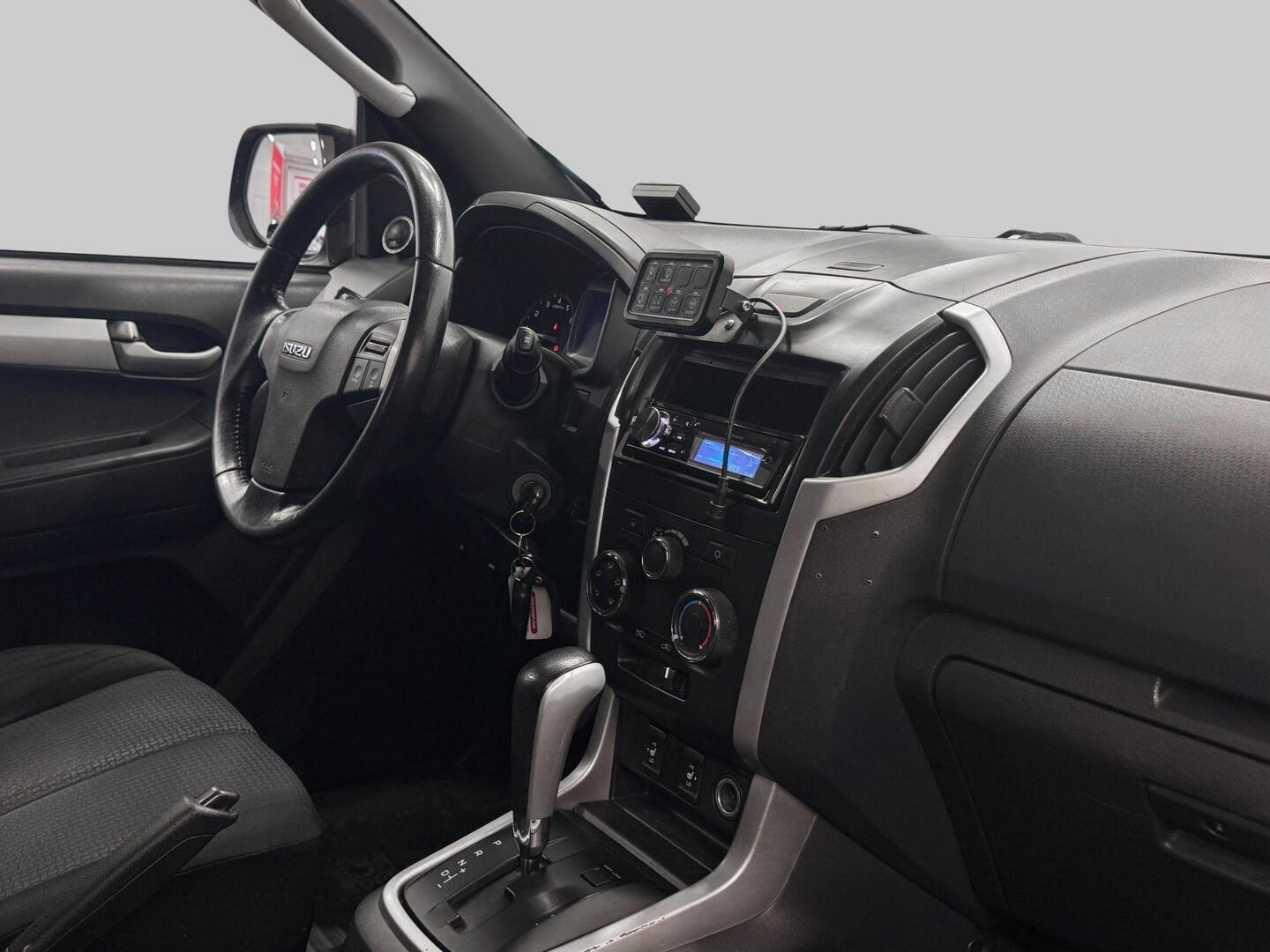 ISUZU D-Max 2014