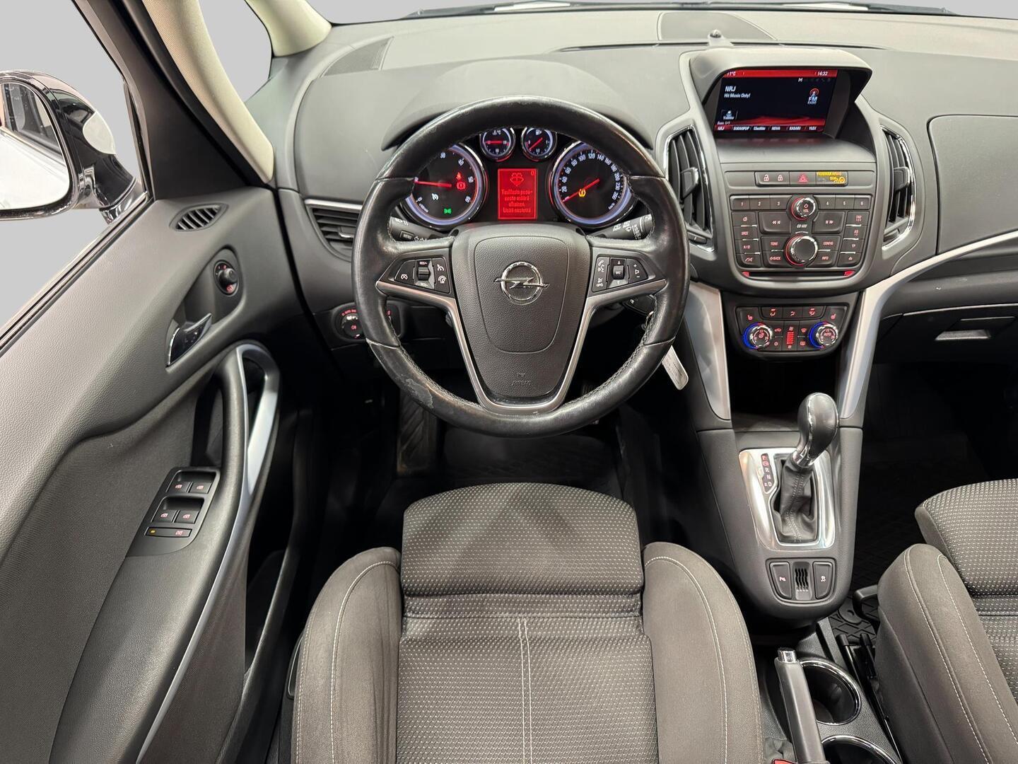 OPEL Zafira Tourer 2016