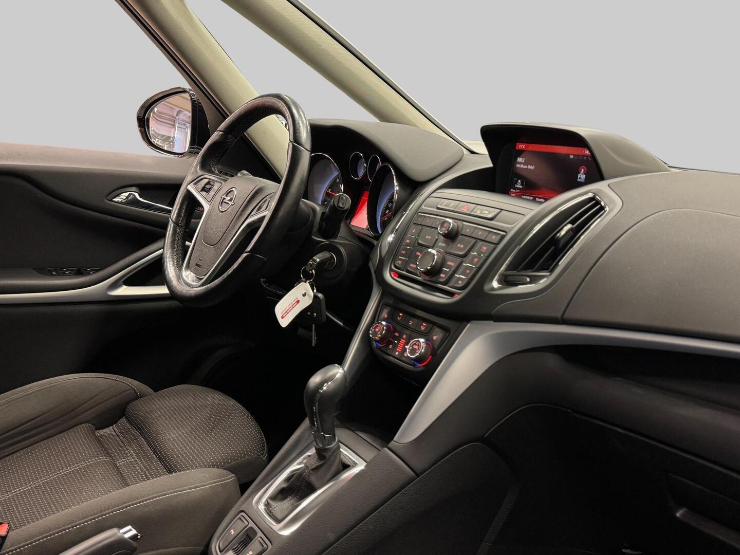 OPEL Zafira Tourer 2016