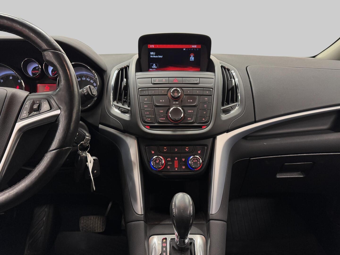OPEL Zafira Tourer 2016