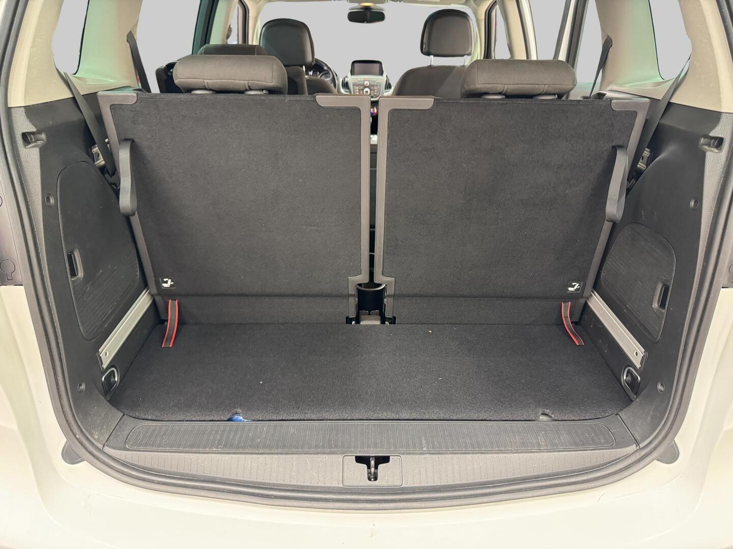 OPEL Zafira Tourer 2016