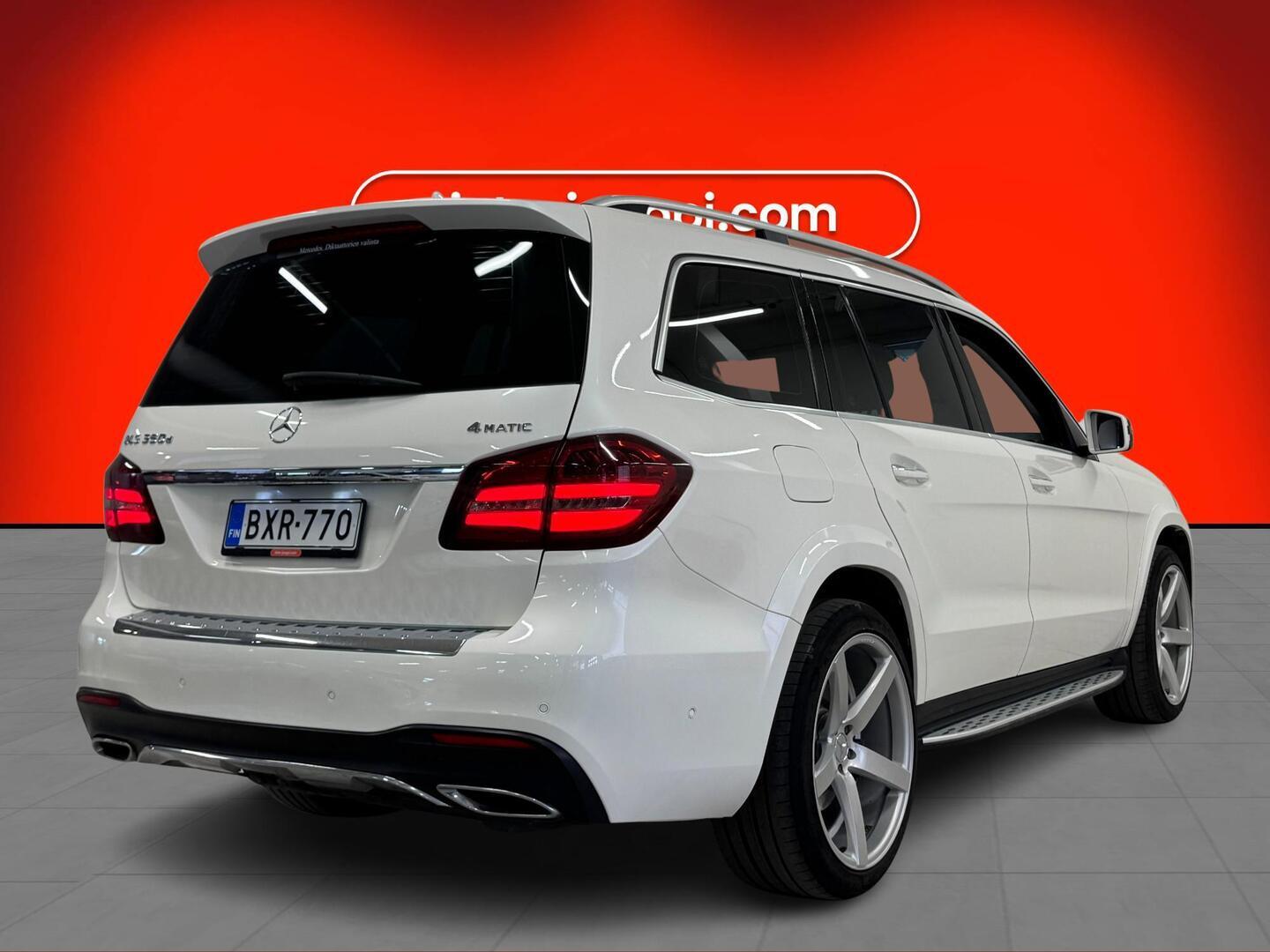 MERCEDES-BENZ GLS 2016