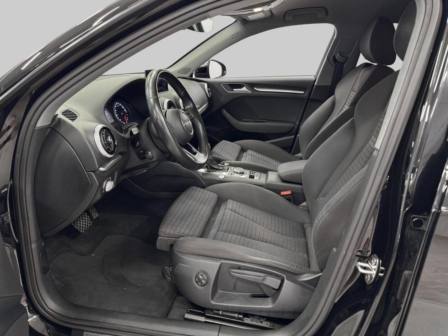AUDI A3 2017