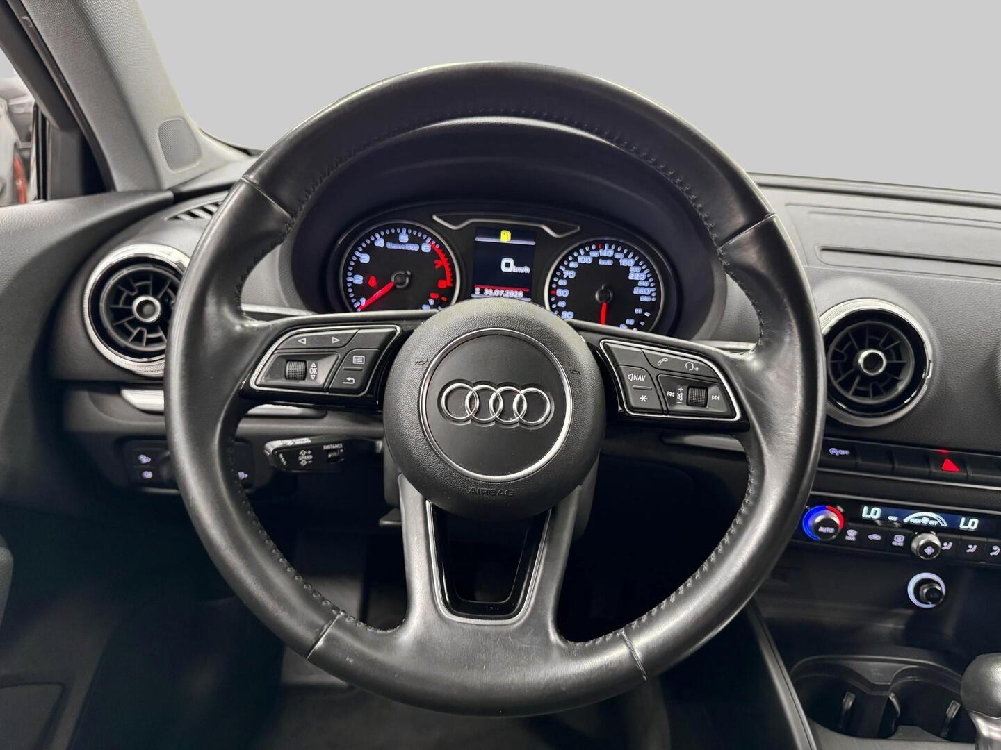 AUDI A3 2017
