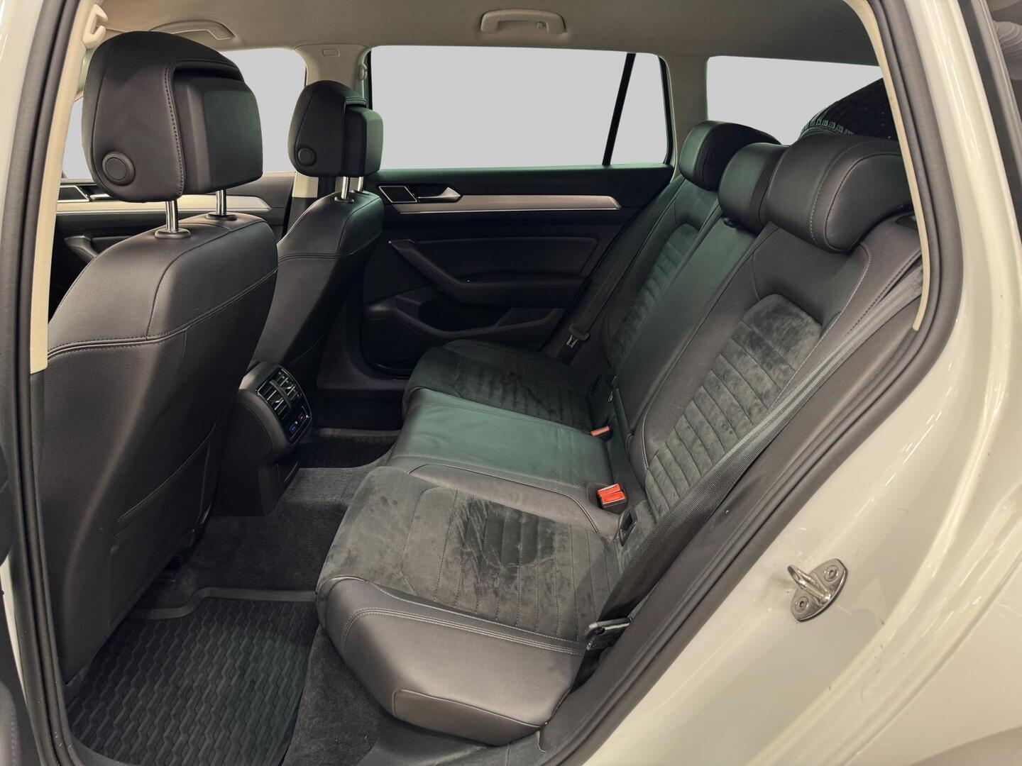 VOLKSWAGEN Passat 2017