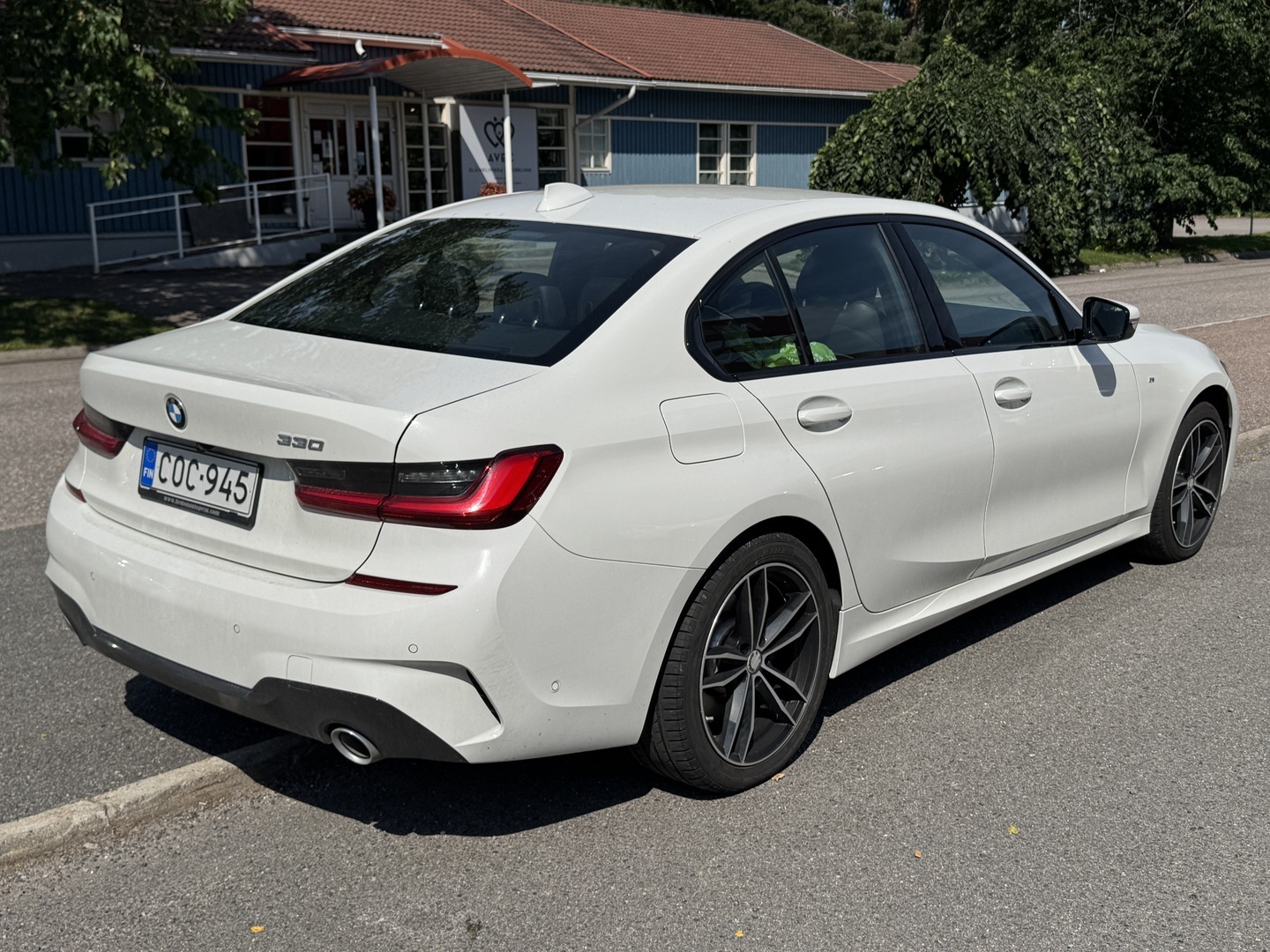 BMW 330 2020