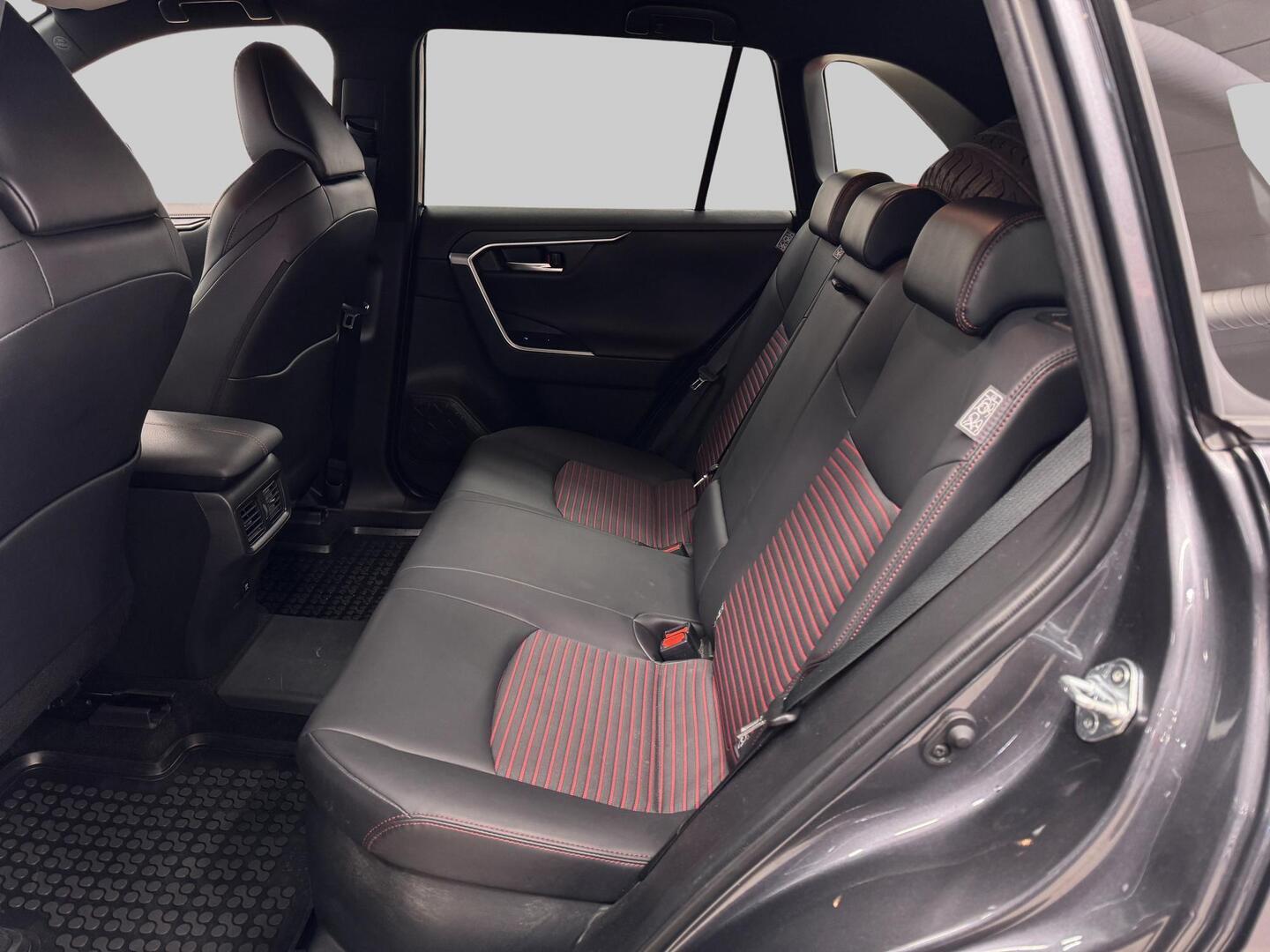 TOYOTA RAV4 Plug-in 2021