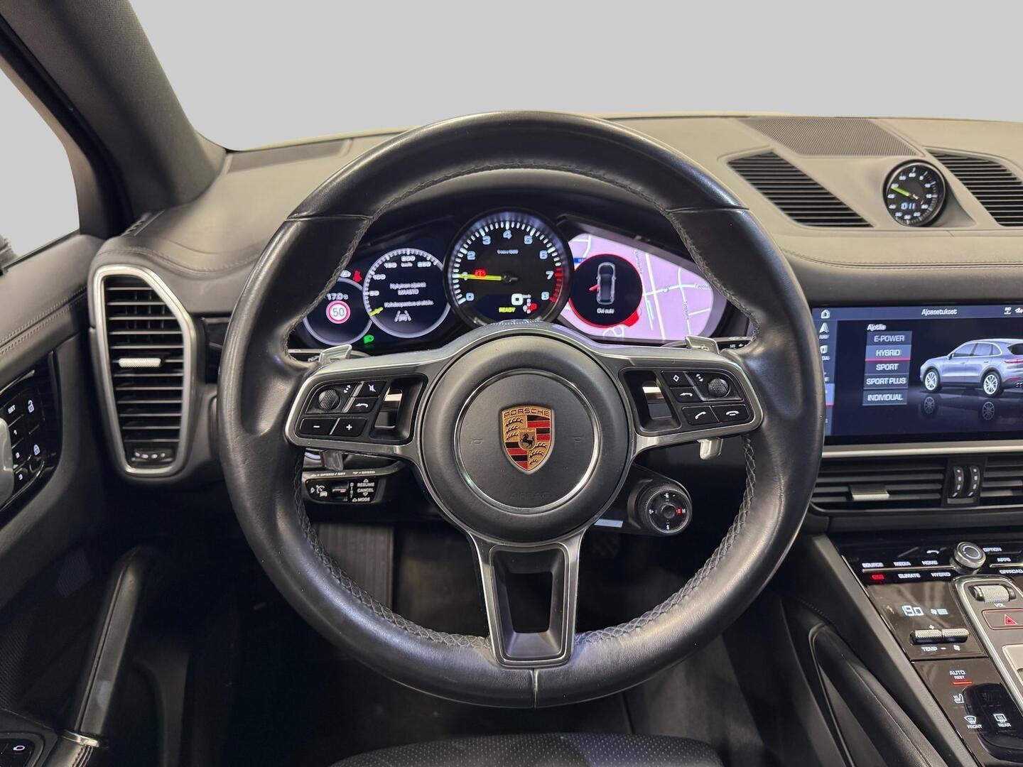 PORSCHE CAYENNE 2020