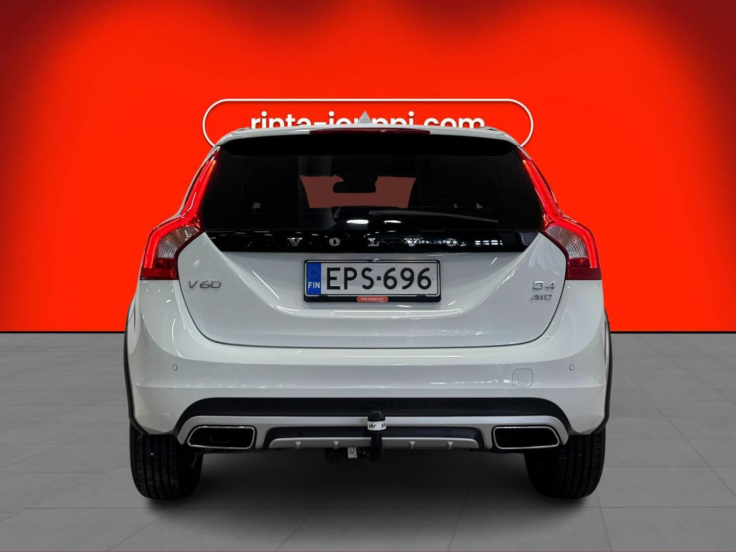 VOLVO V60 Cross Country 2016