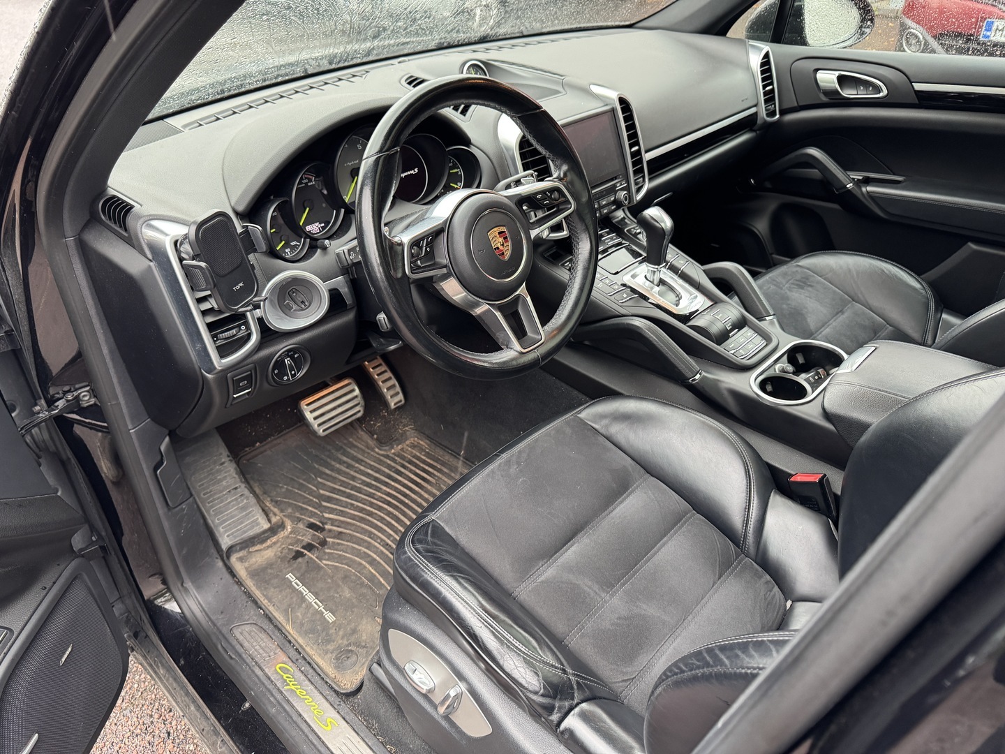 PORSCHE Cayenne 2017