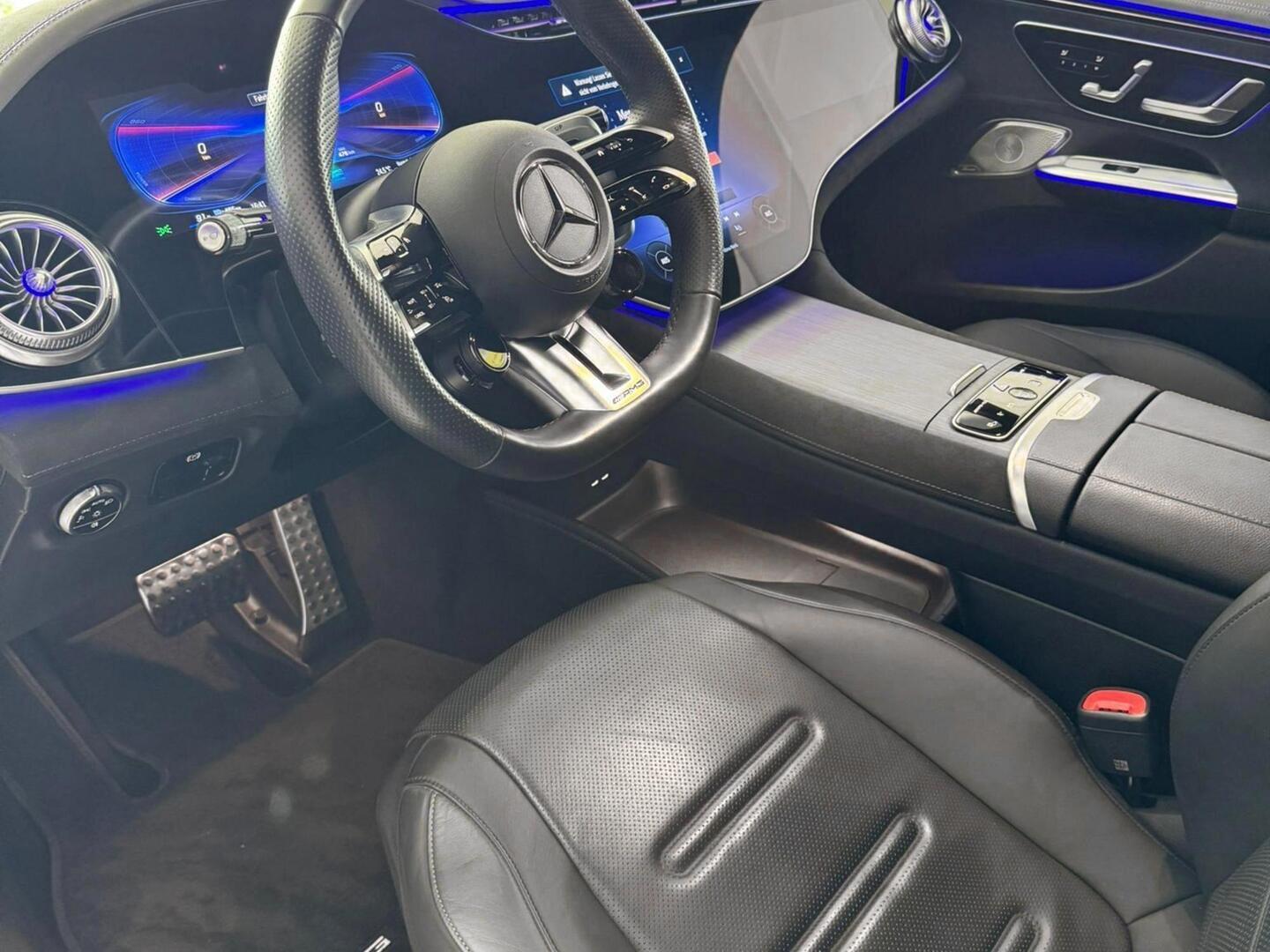 MERCEDES-BENZ EQE 2022