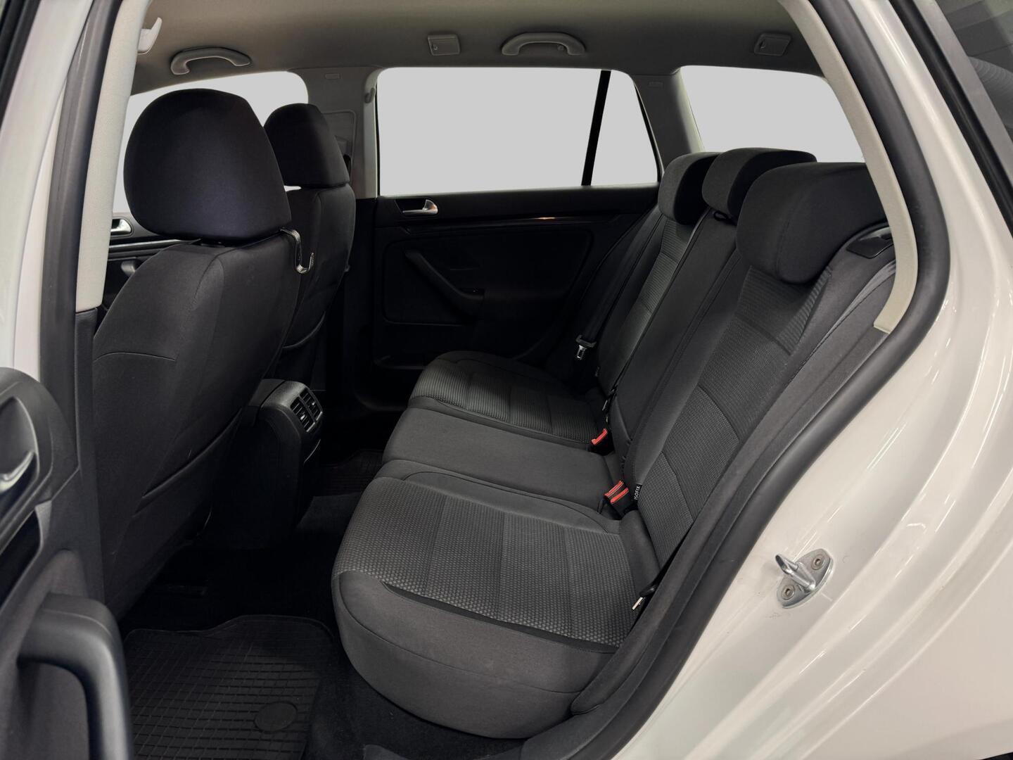 VOLKSWAGEN Golf 2010