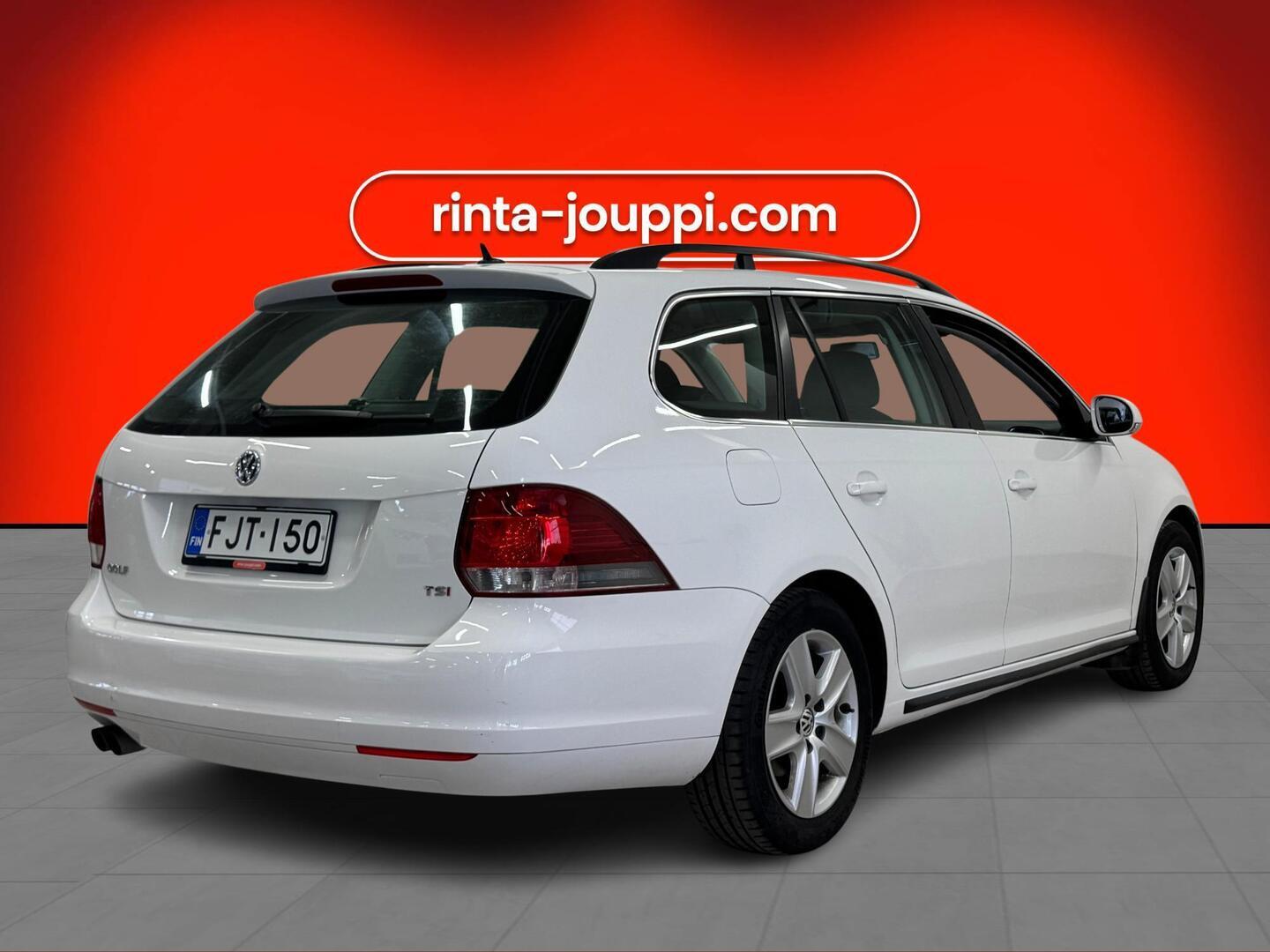 VOLKSWAGEN Golf 2010