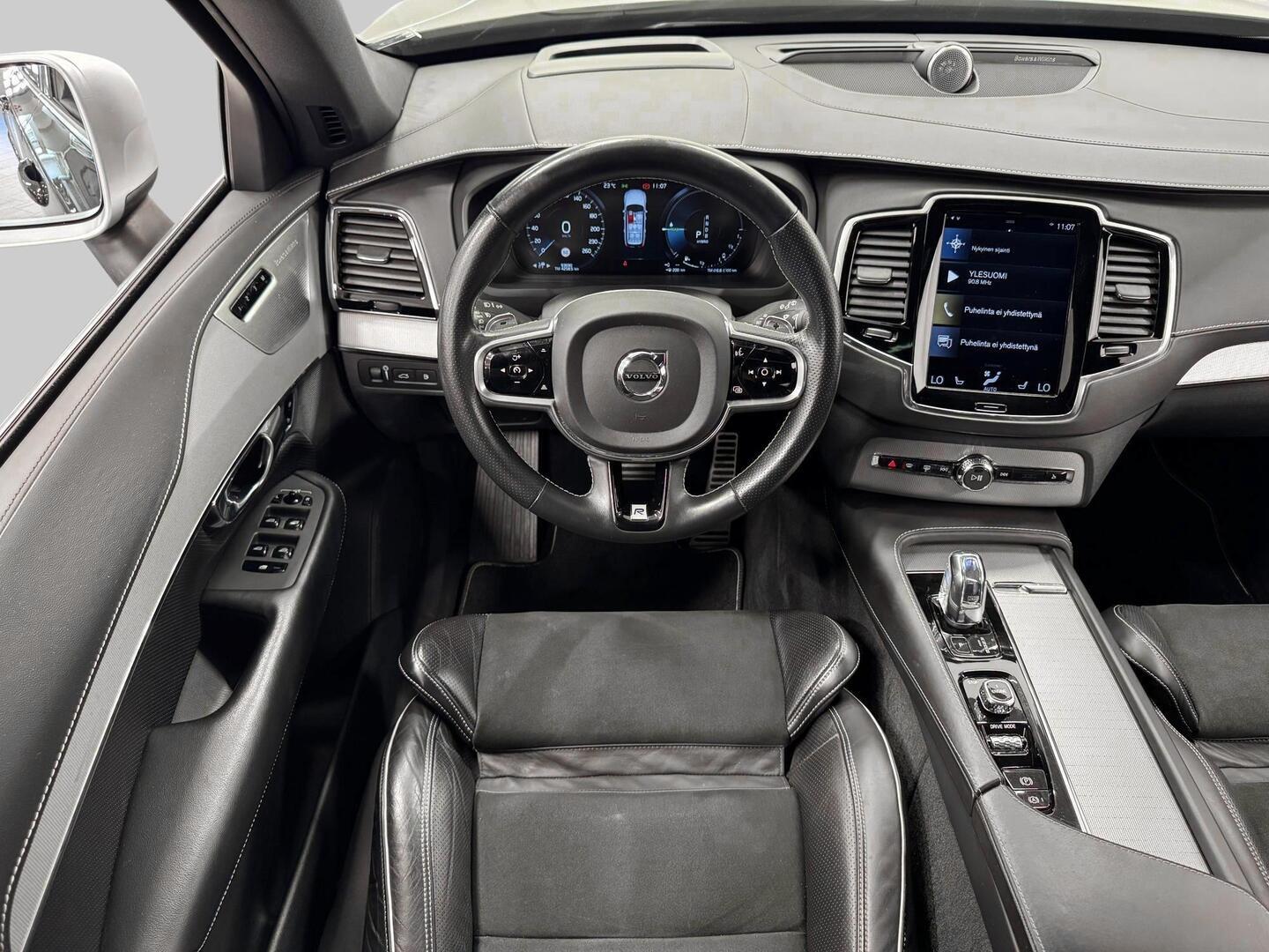 VOLVO XC90 2017