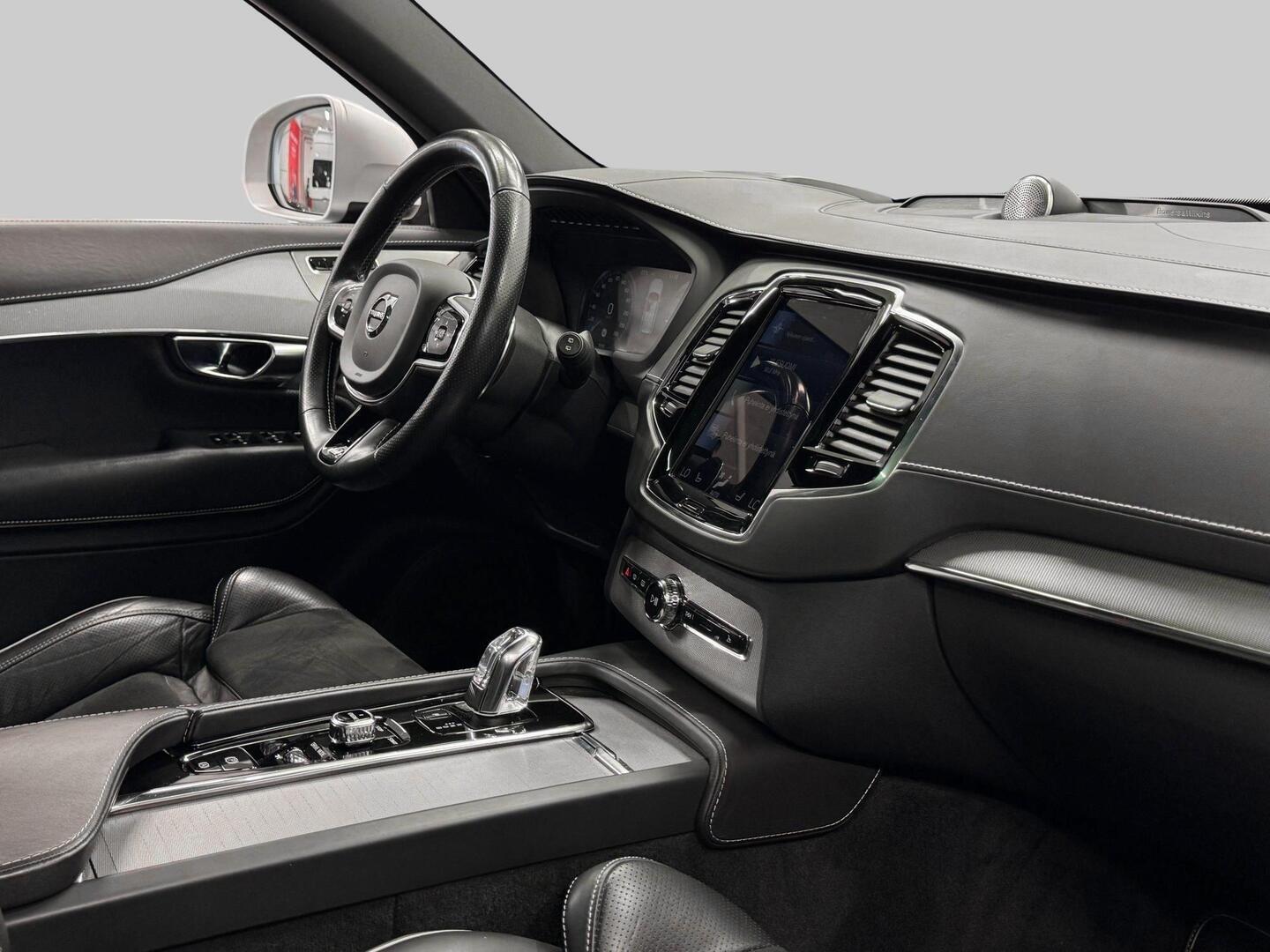 VOLVO XC90 2017