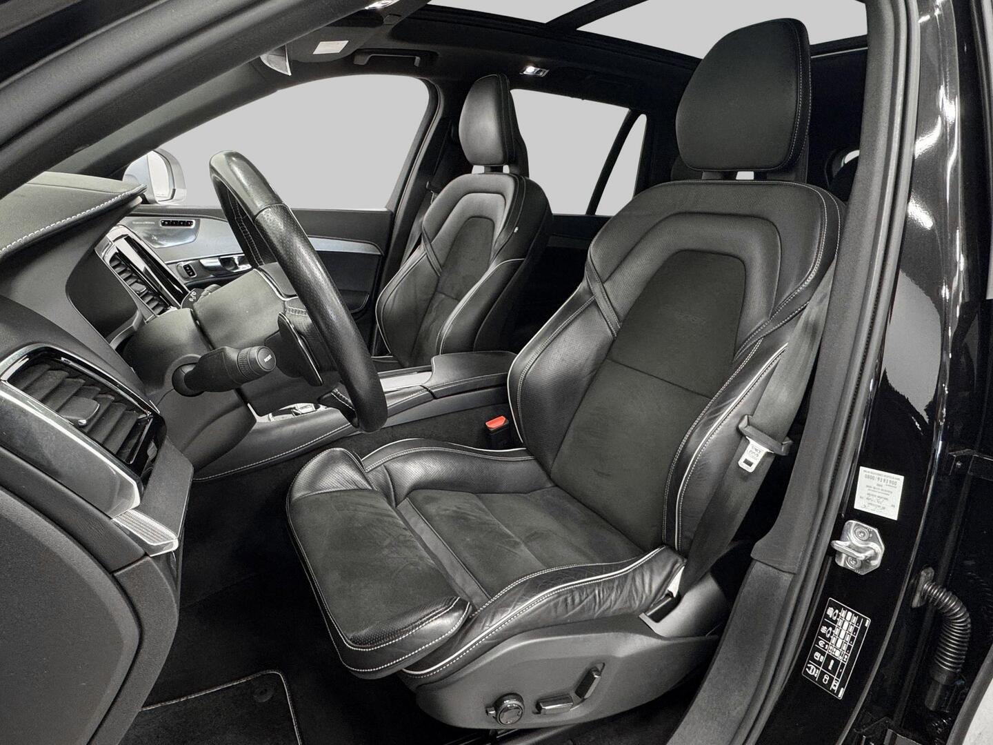 VOLVO XC90 2017