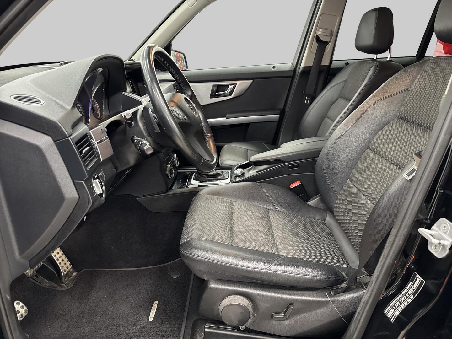MERCEDES-BENZ GLK 2011