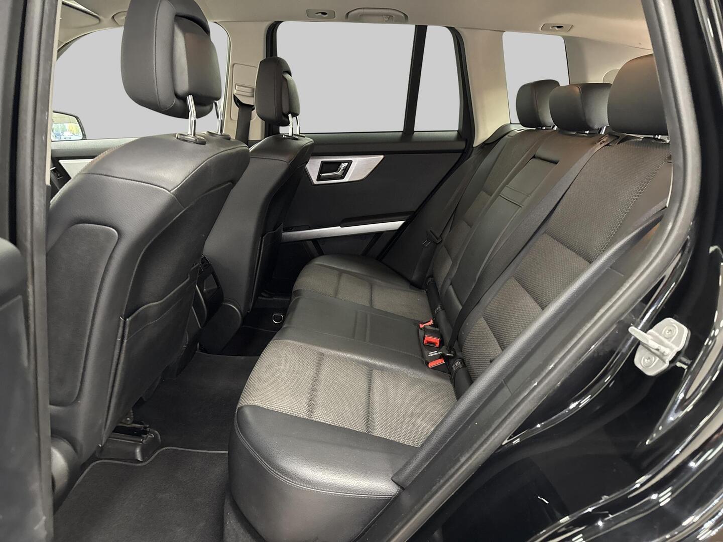 MERCEDES-BENZ GLK 2011