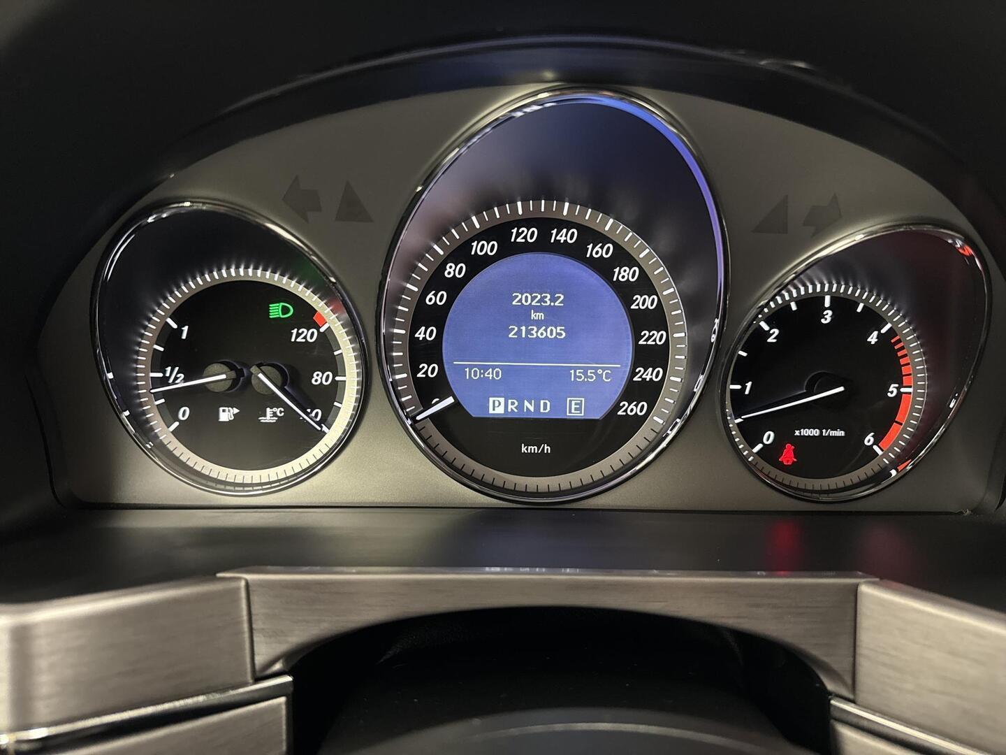 MERCEDES-BENZ GLK 2011