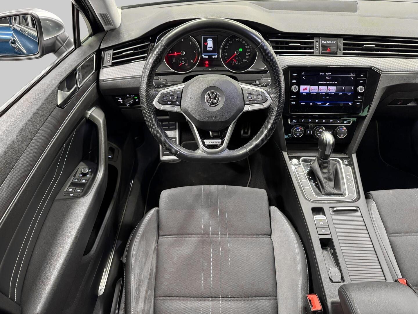 VOLKSWAGEN Passat 2020