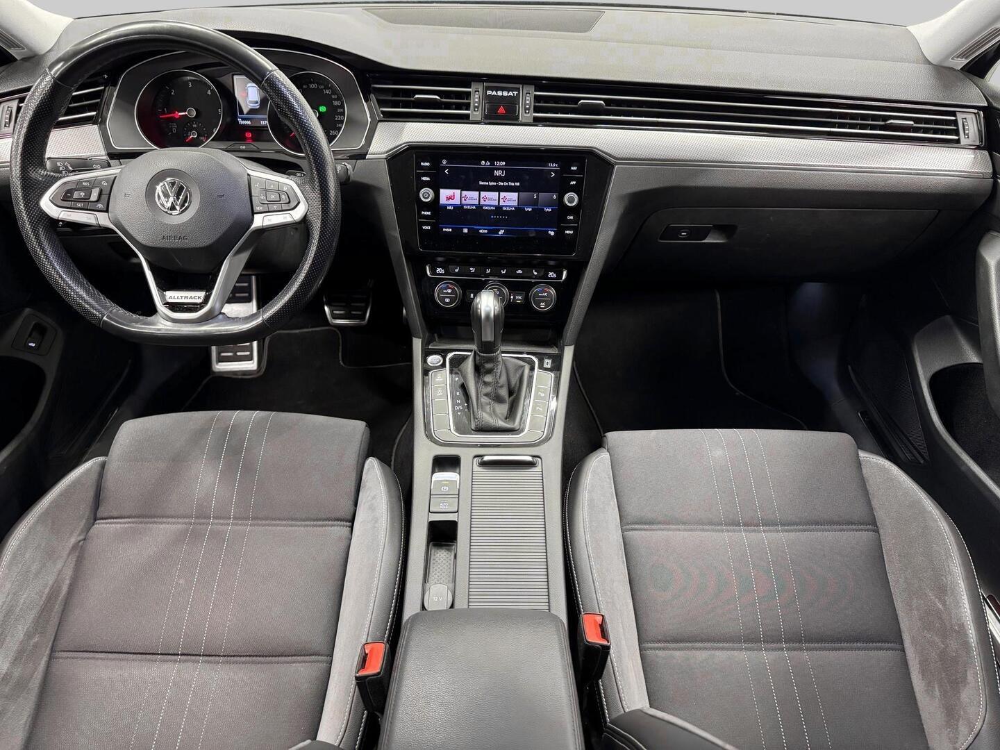 VOLKSWAGEN Passat 2020