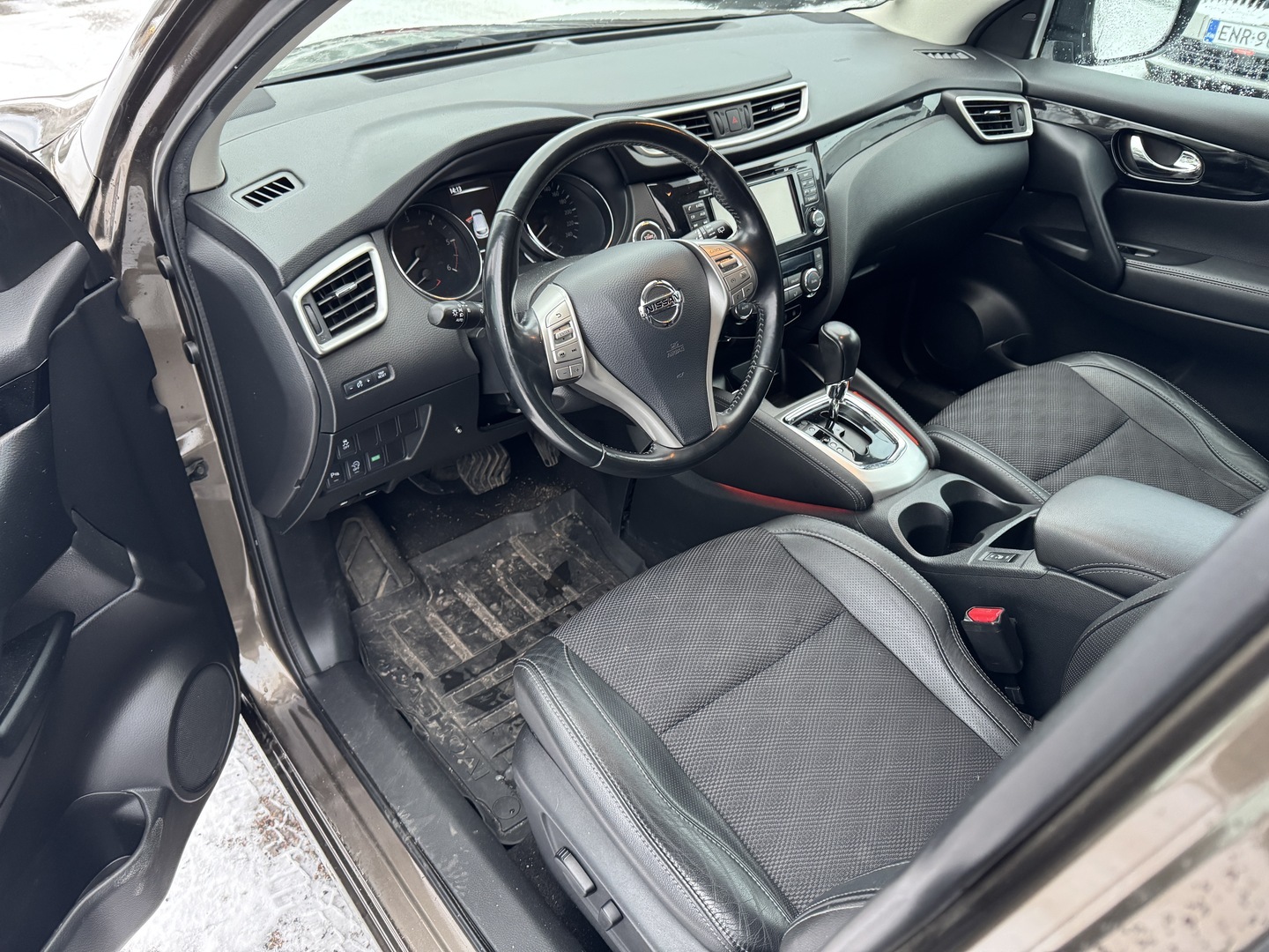 NISSAN Qashqai 2014
