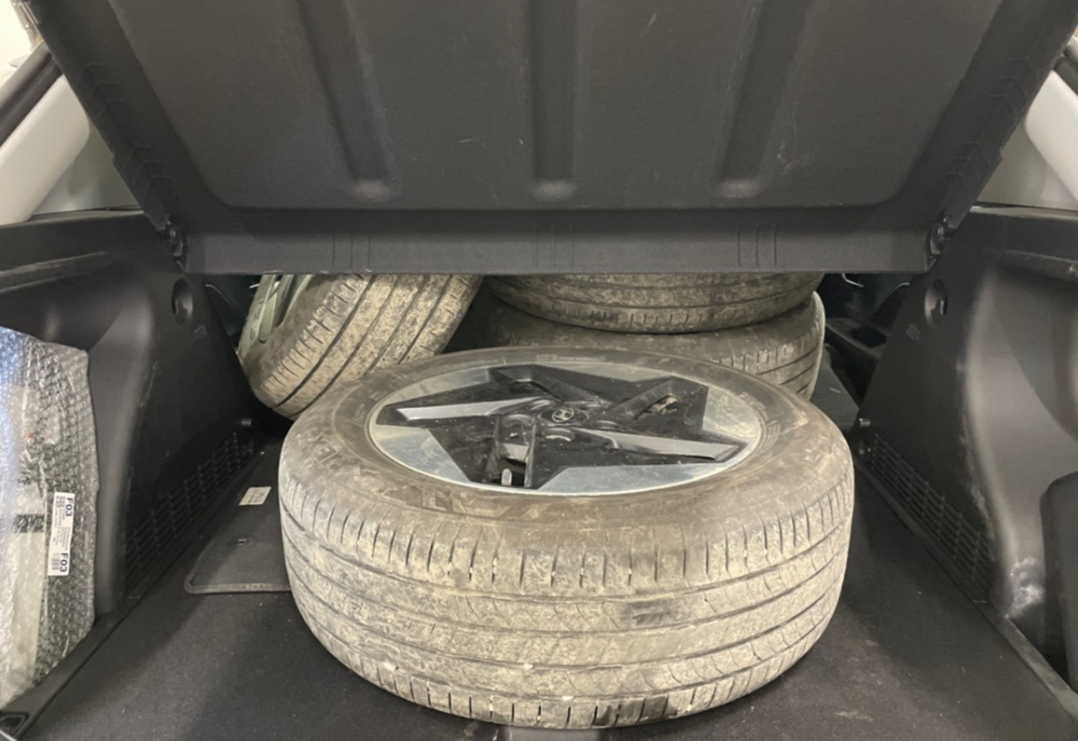 HYUNDAI KONA ELECTRIC 2024