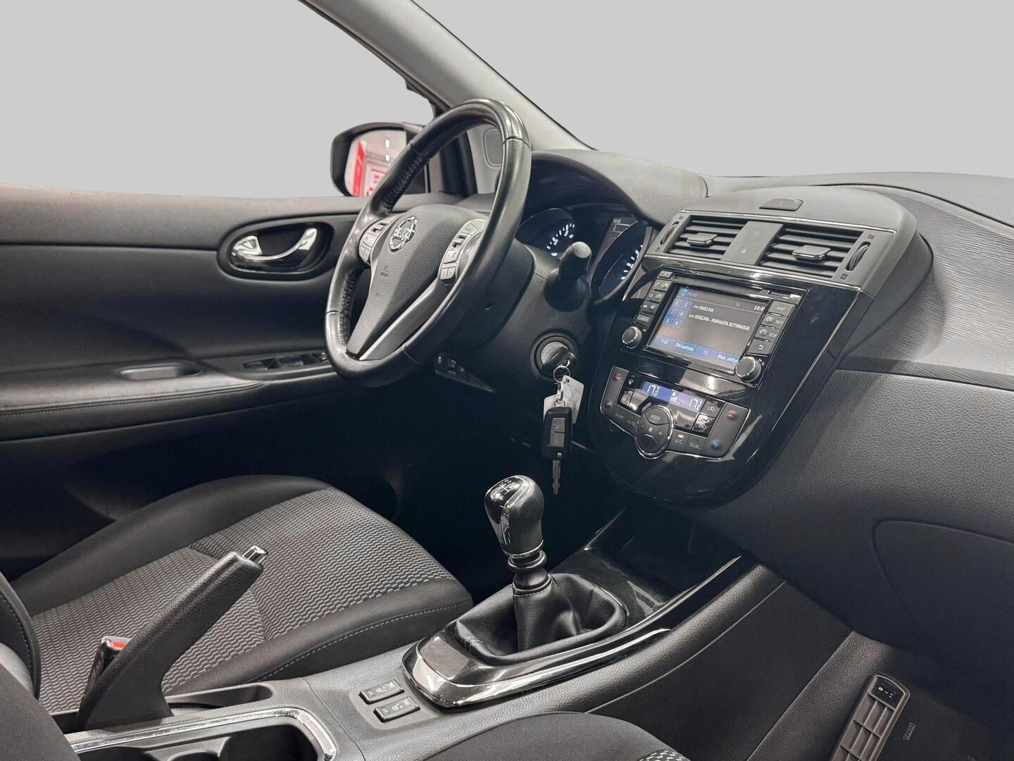 NISSAN Pulsar 2017
