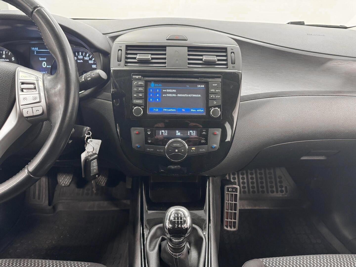 NISSAN Pulsar 2017