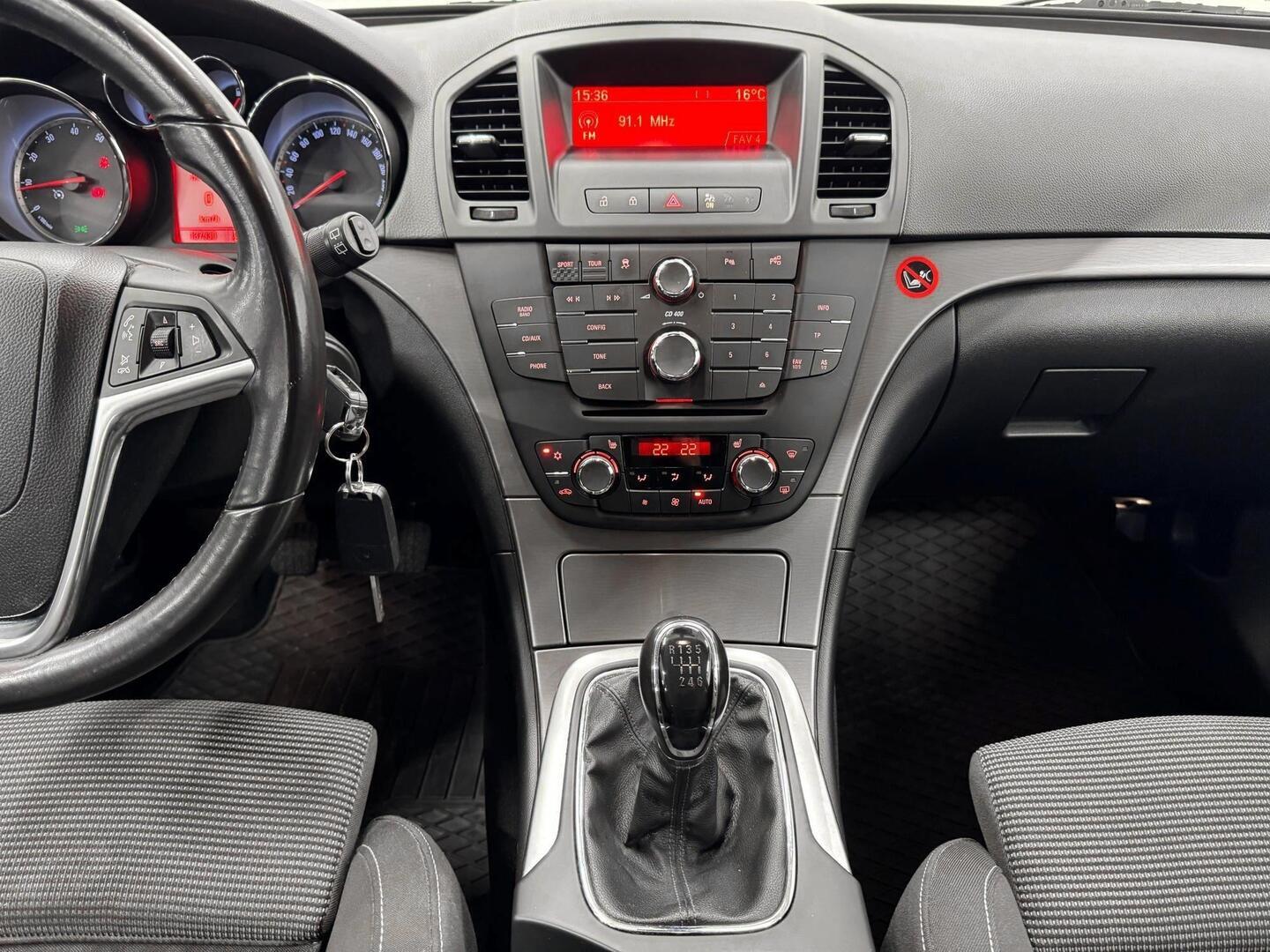OPEL Insignia 2011