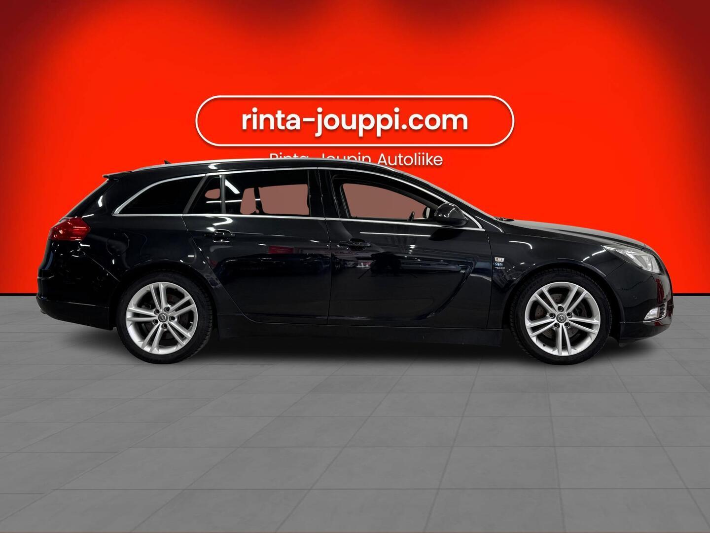 OPEL Insignia 2011