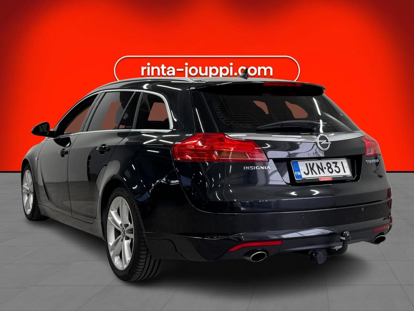 OPEL Insignia 2011