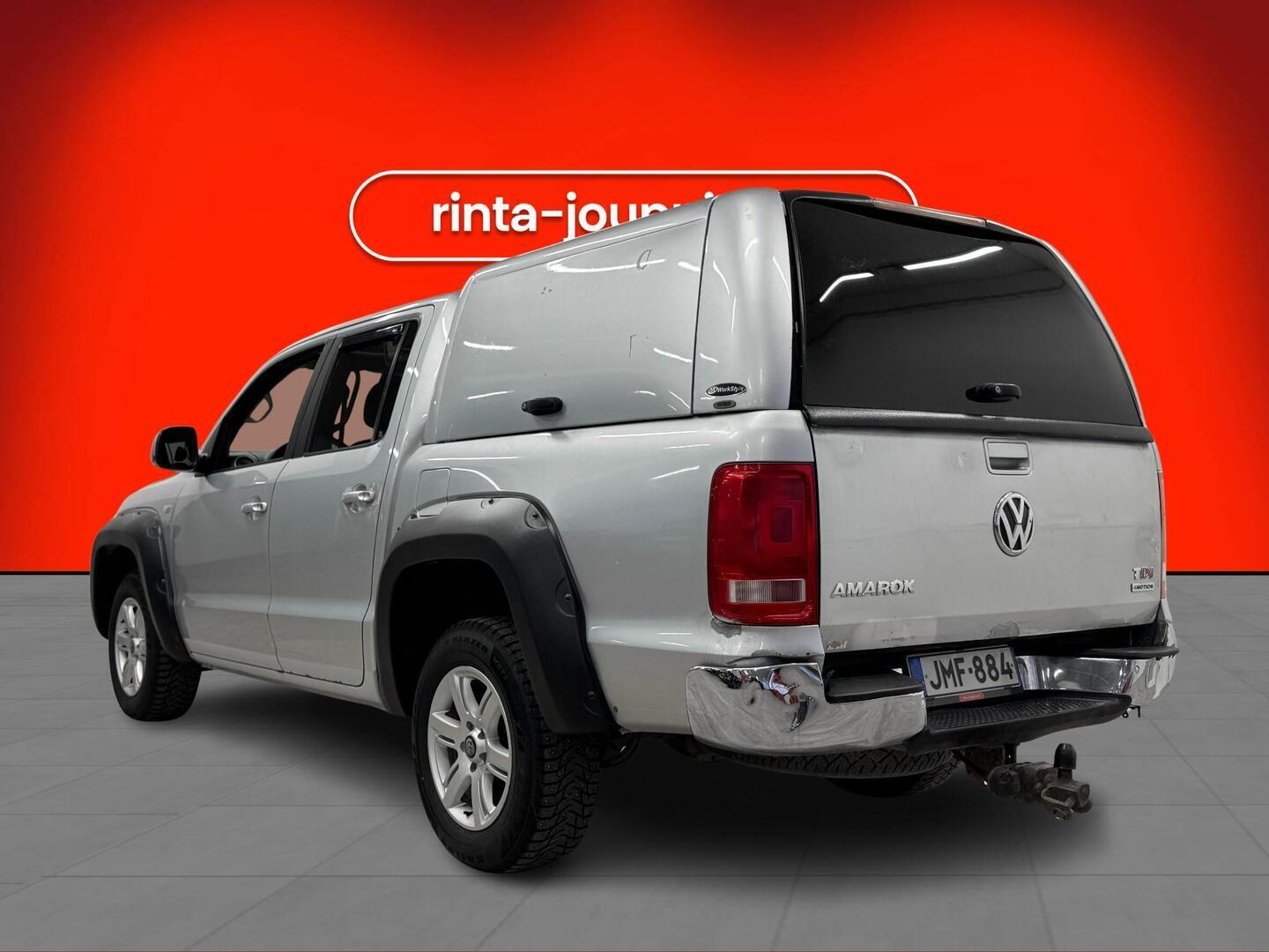 VOLKSWAGEN Amarok 2012