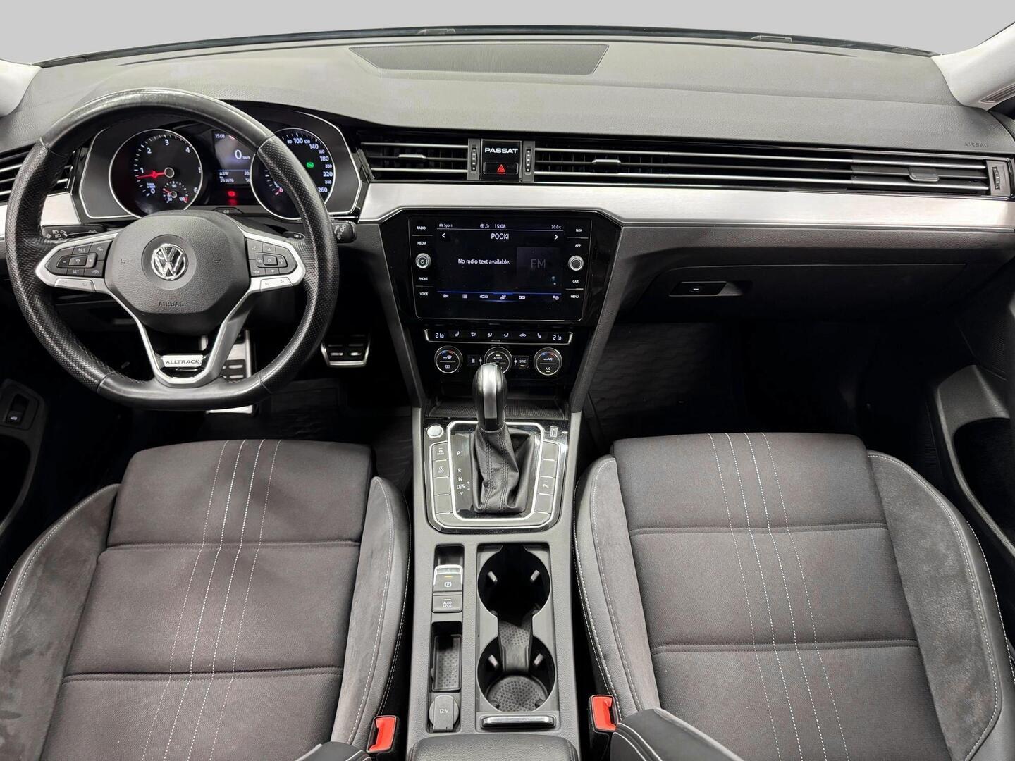 VOLKSWAGEN Passat 2020