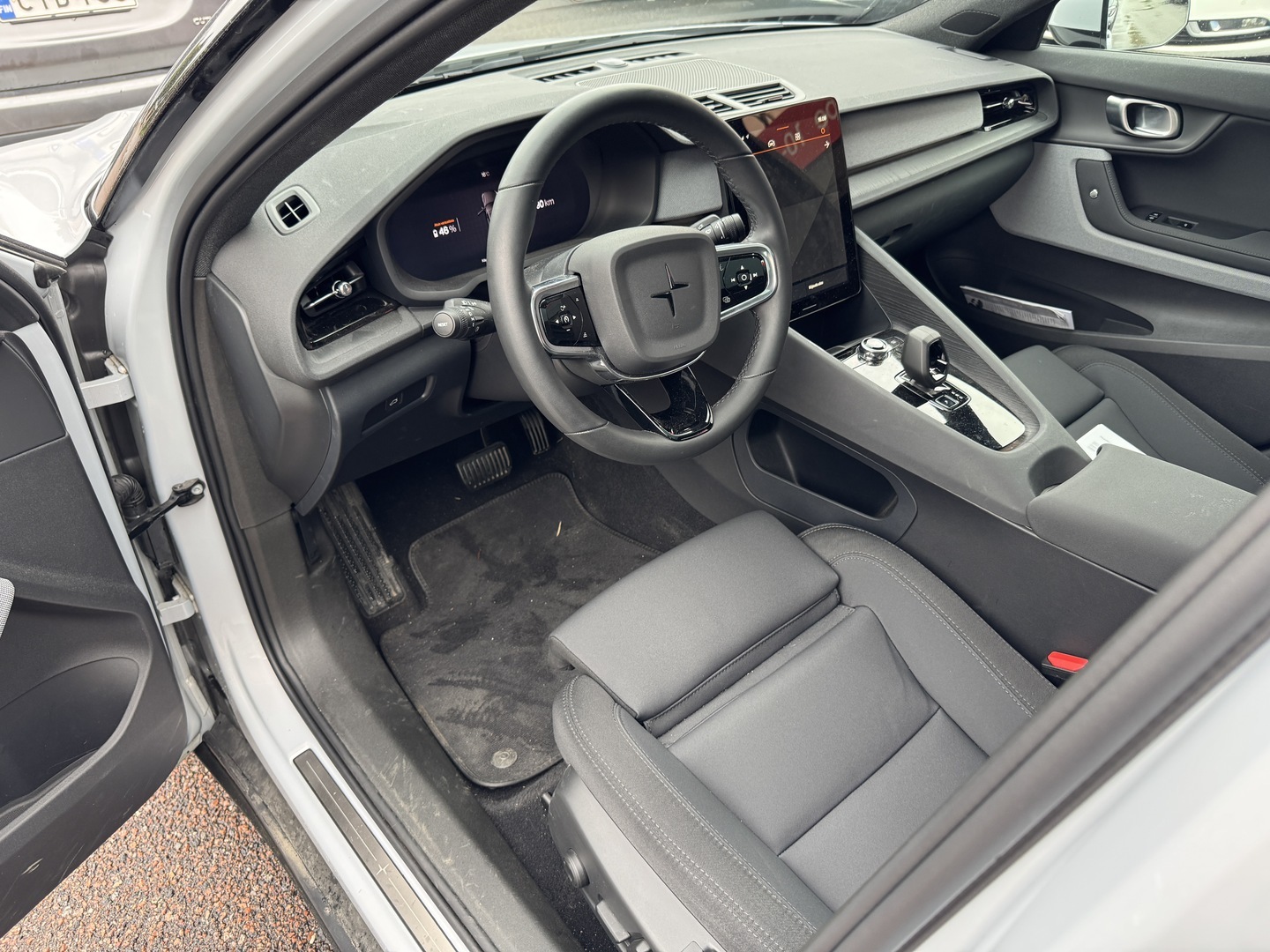 POLESTAR 2 2024