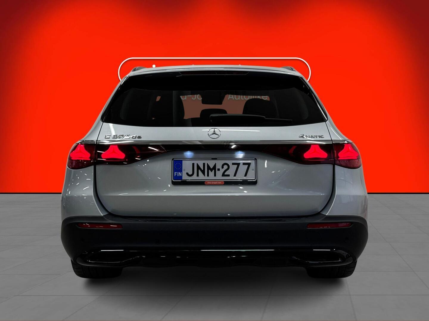 MERCEDES-BENZ E 2024