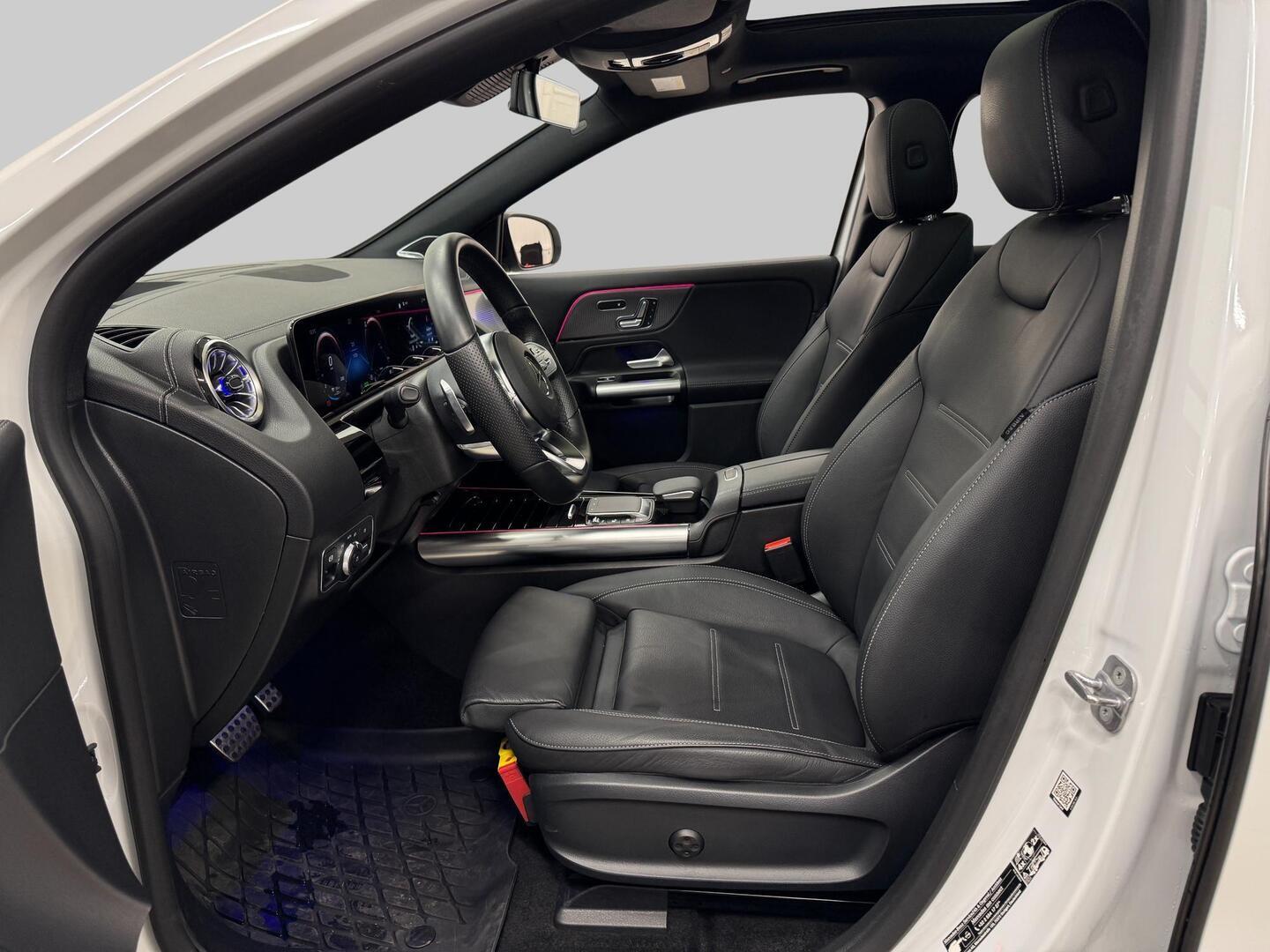 MERCEDES-BENZ EQA 2023