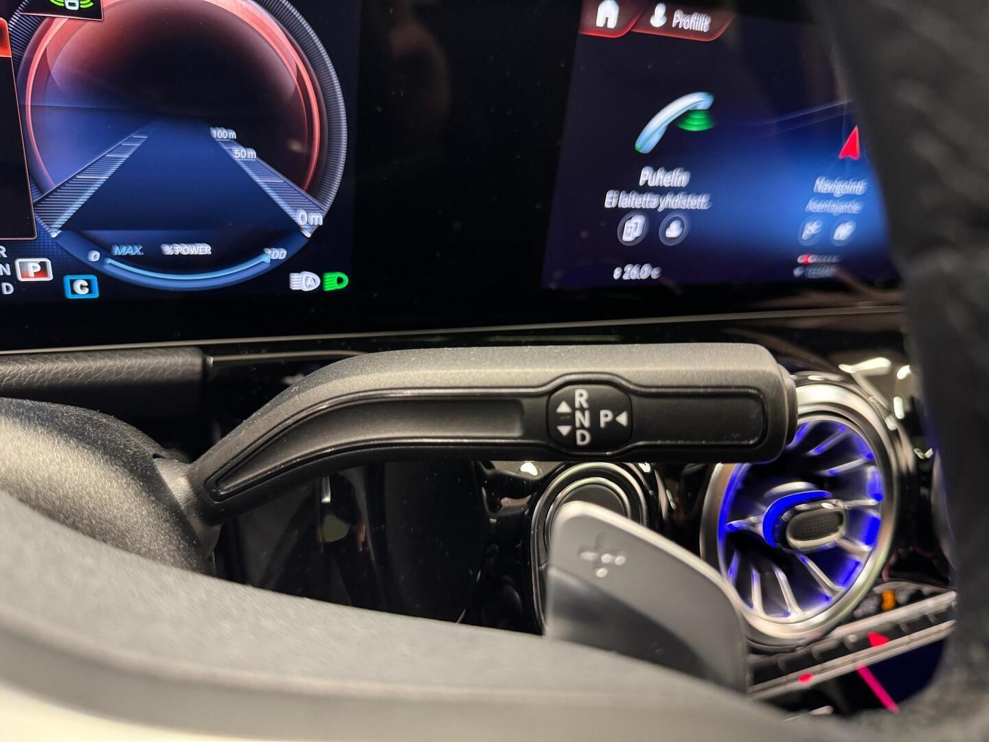 MERCEDES-BENZ EQA 2023